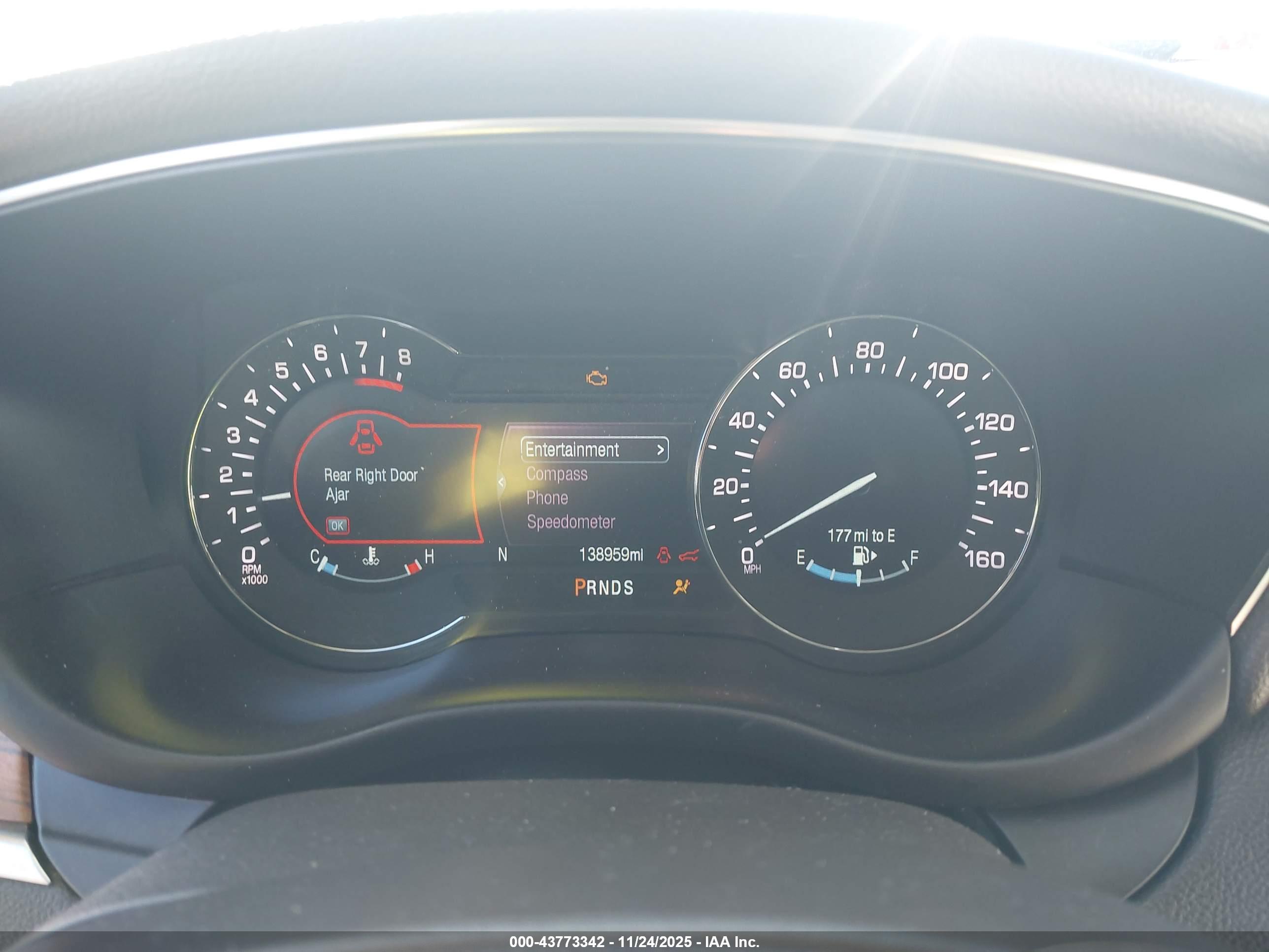 LINCOLN MKC image 7