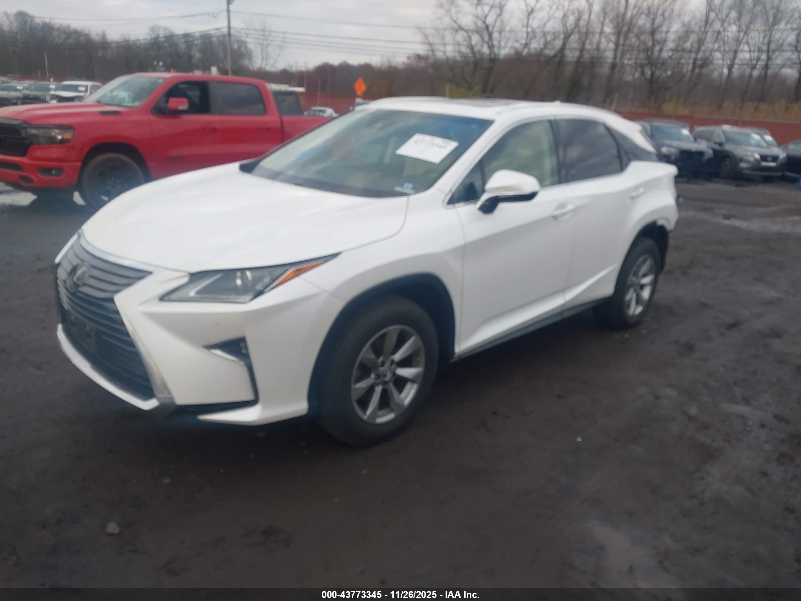 LEXUS RX image 2