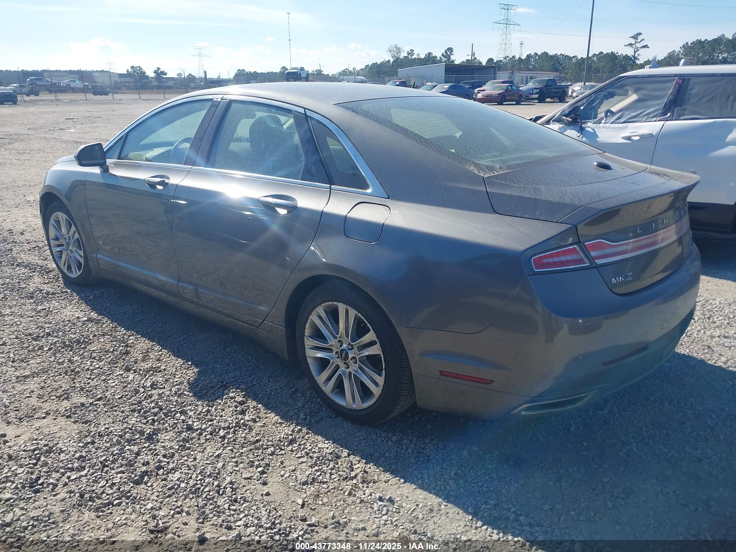 LINCOLN MKZ image 3