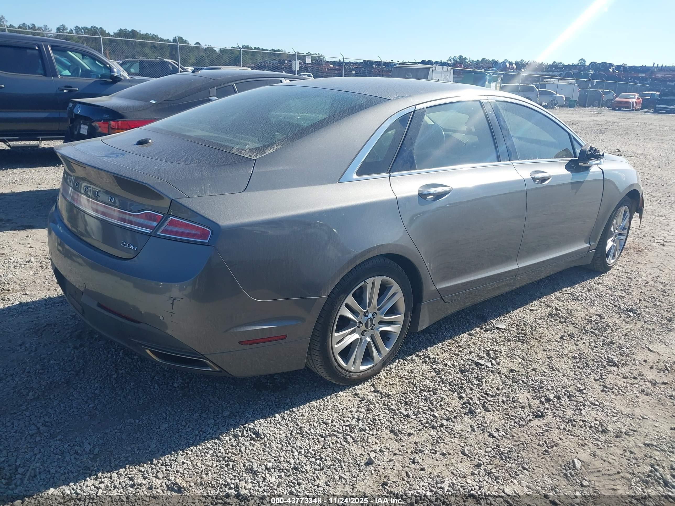 LINCOLN MKZ image 4