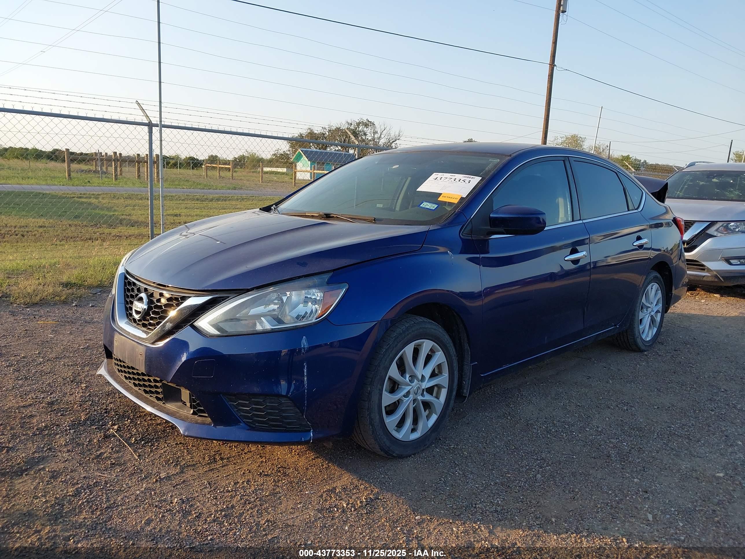 NISSAN SENTRA image 2