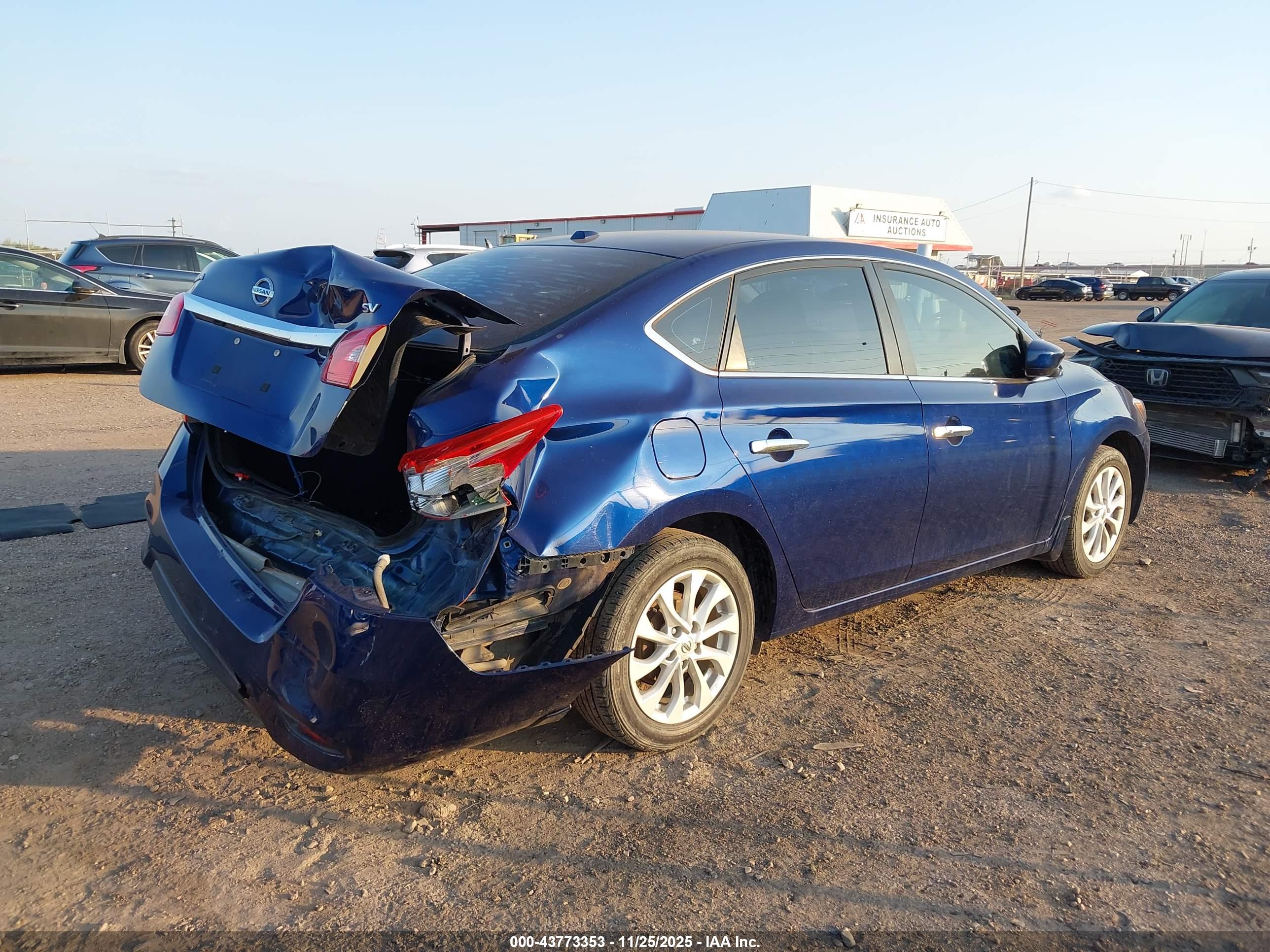 NISSAN SENTRA image 4