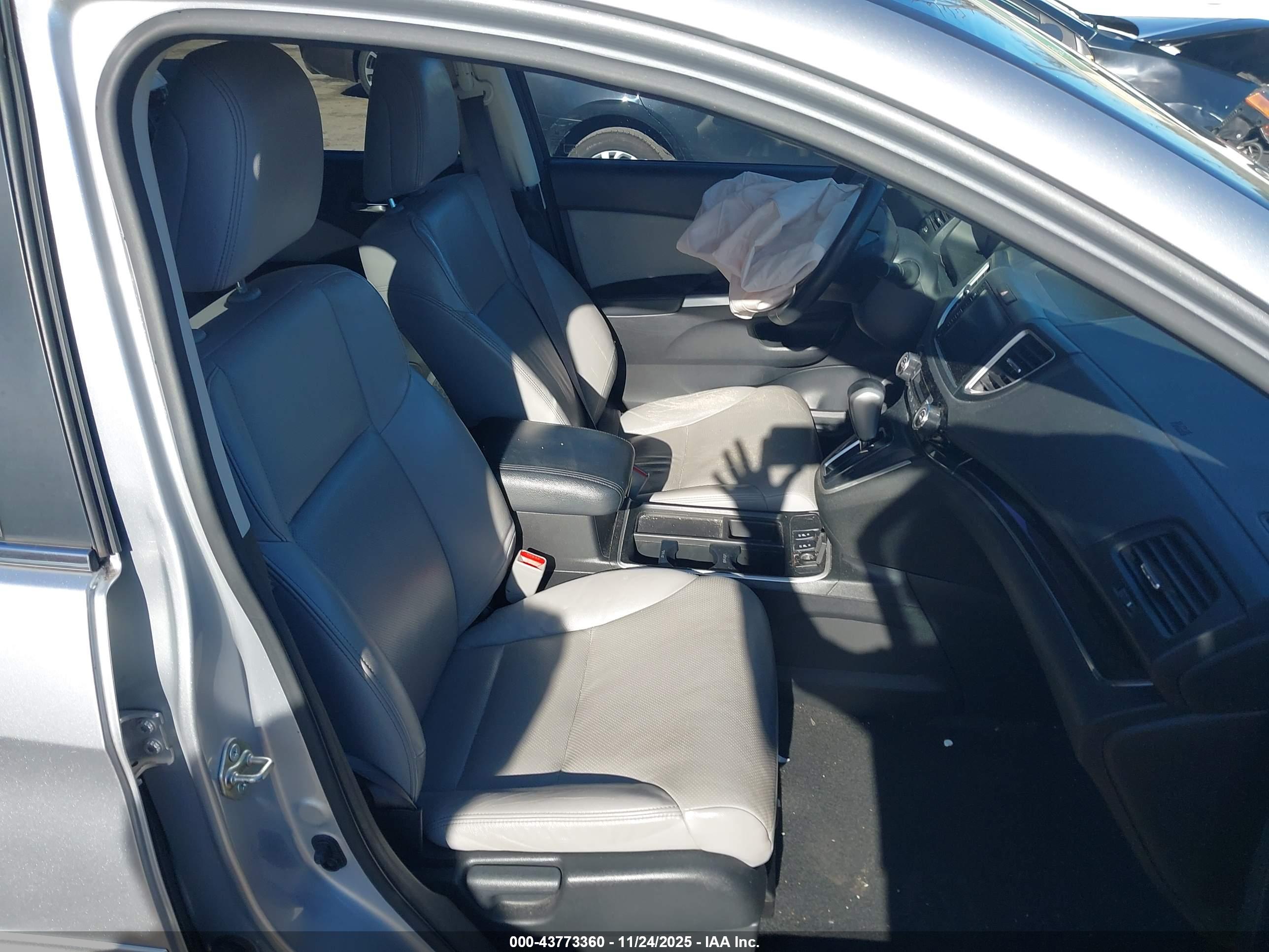 HONDA CR-V image 5