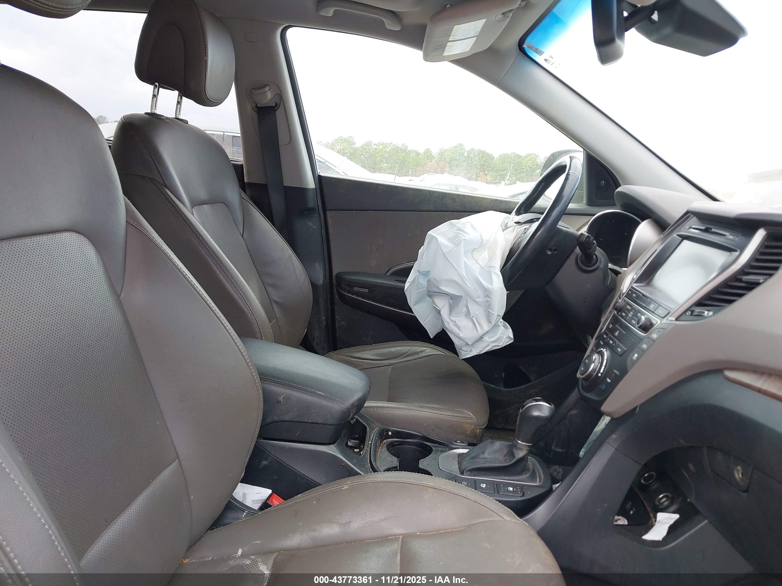 HYUNDAI SANTA image 5