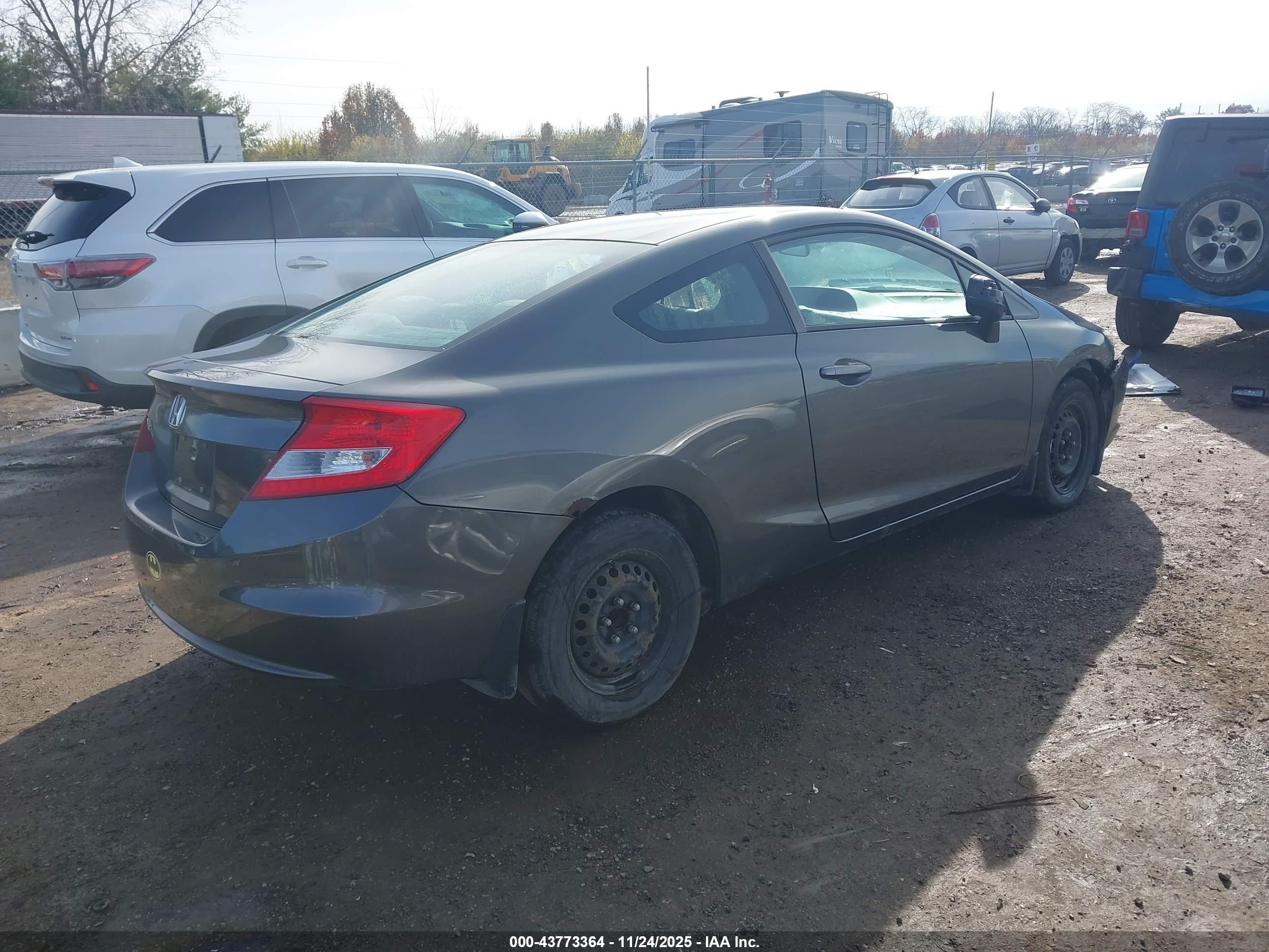 HONDA CIVIC image 4
