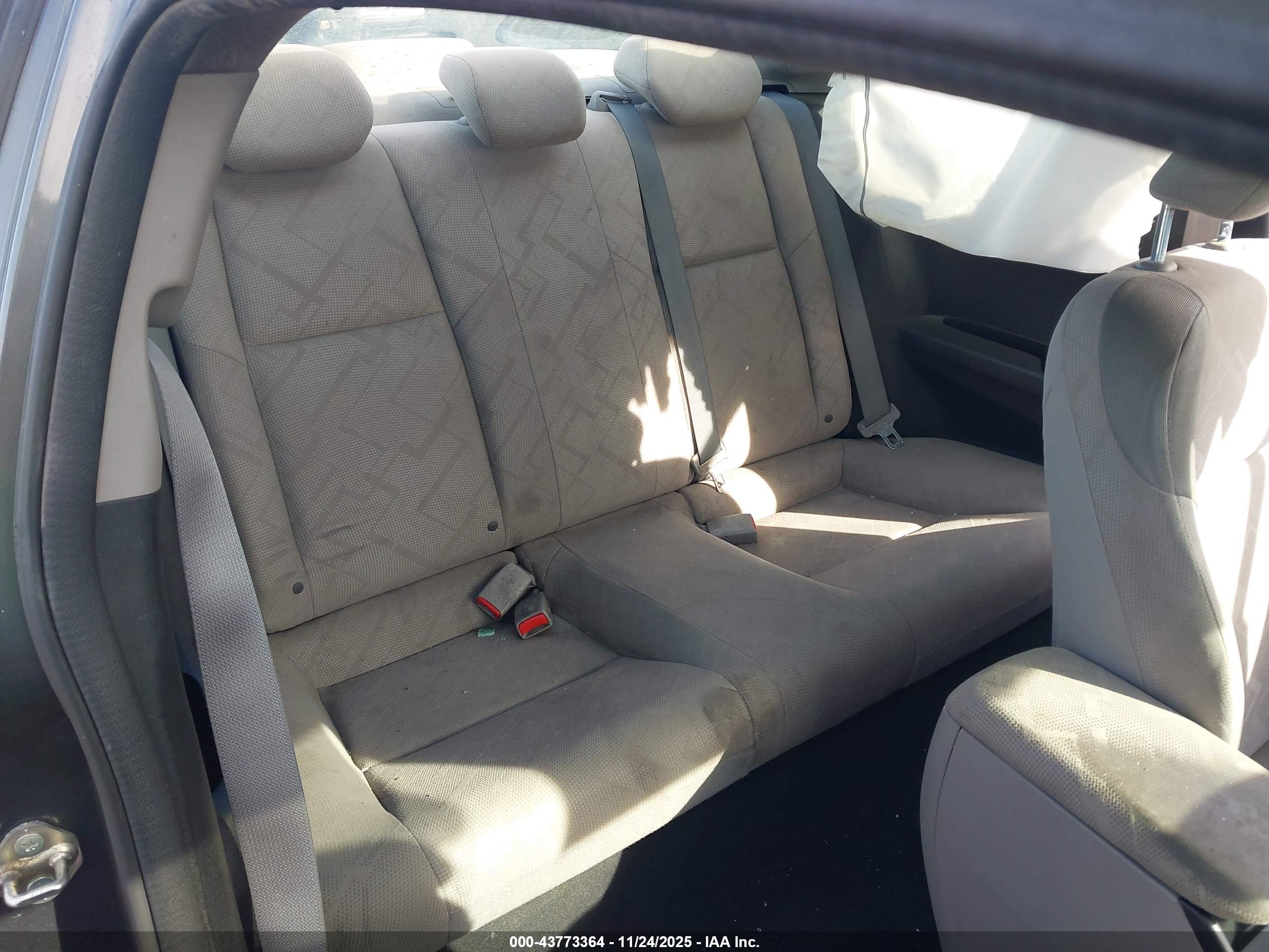 HONDA CIVIC image 8