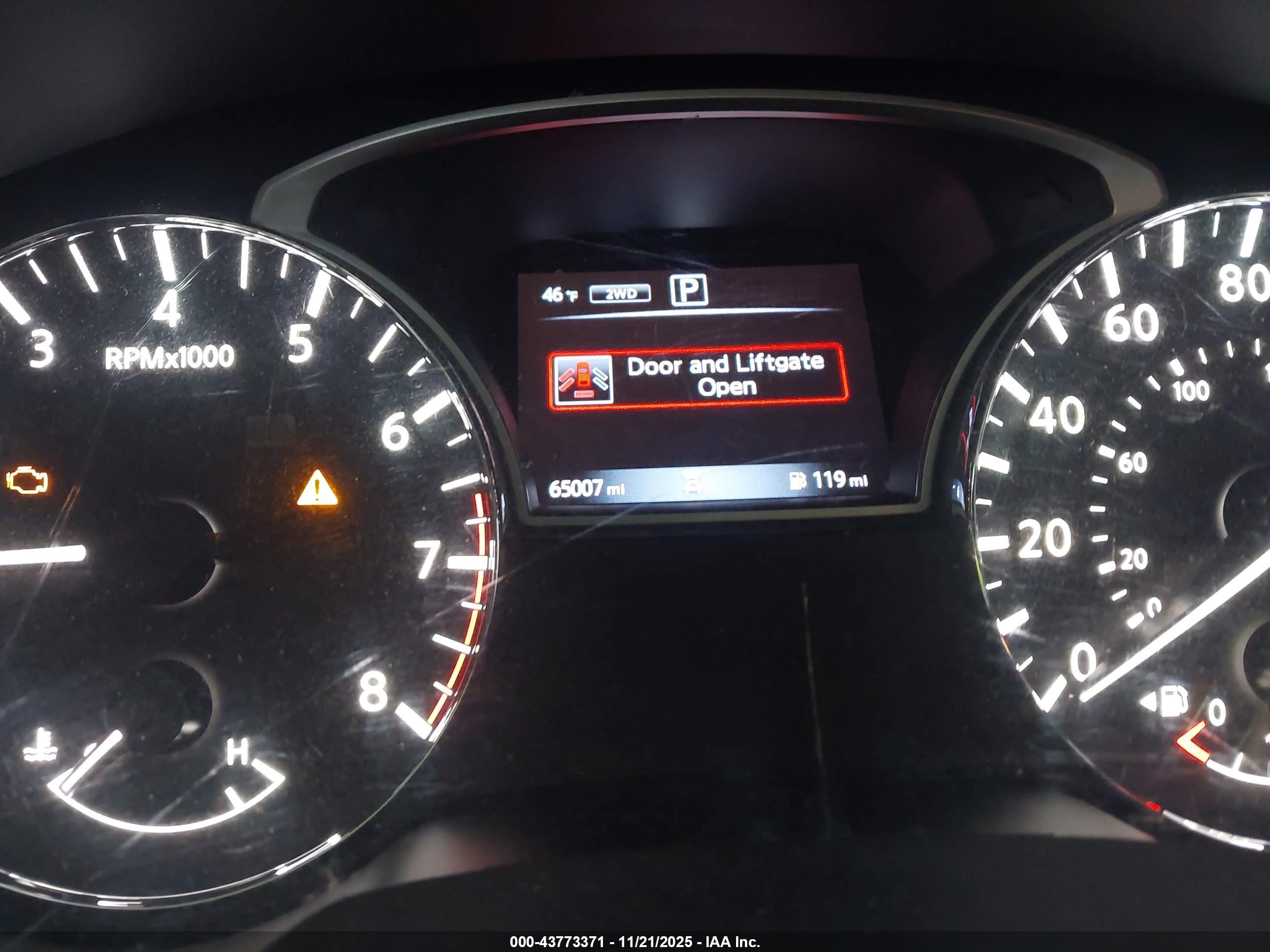 NISSAN PATHFINDER image 7