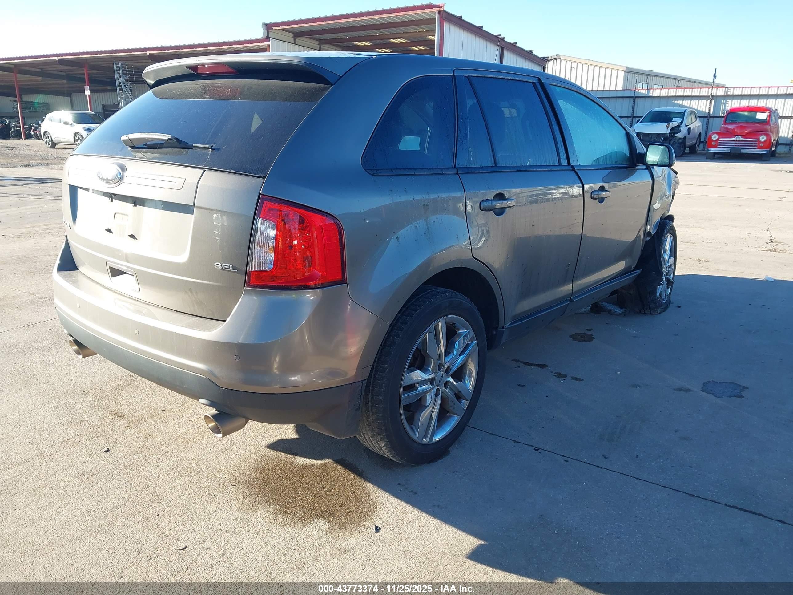 FORD EDGE image 4