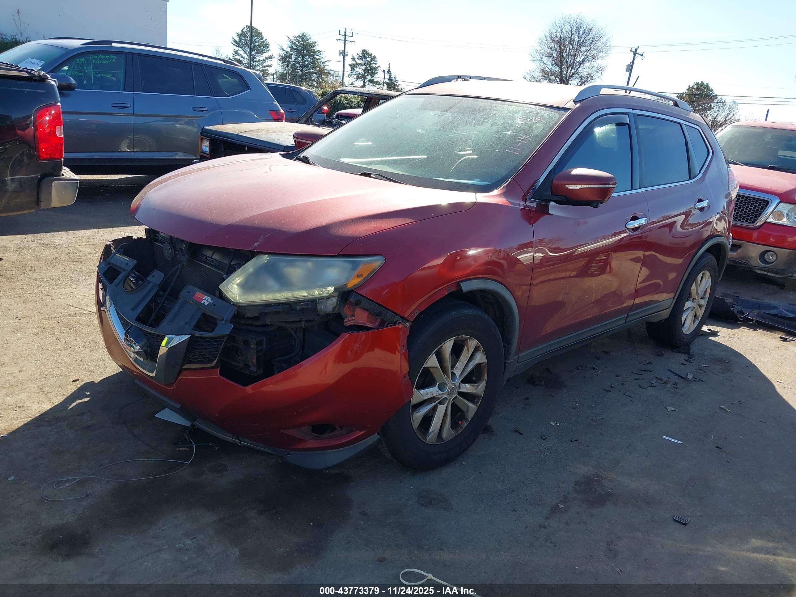 NISSAN ROGUE image 2