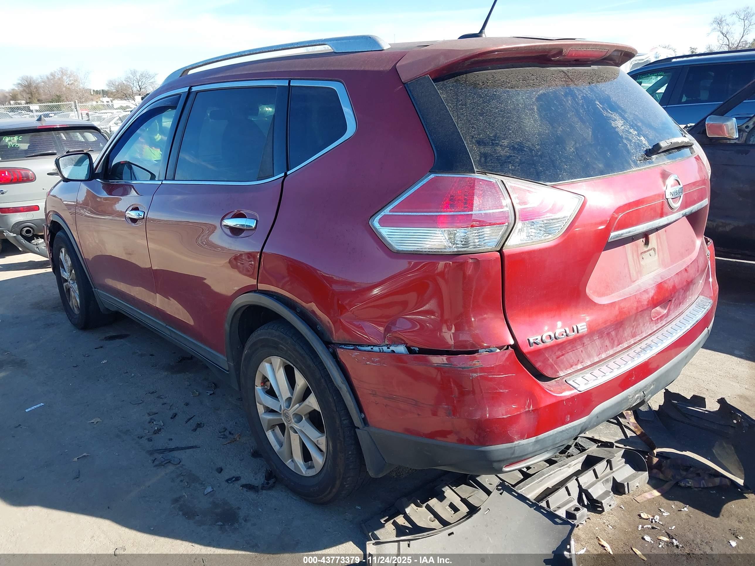 NISSAN ROGUE image 3