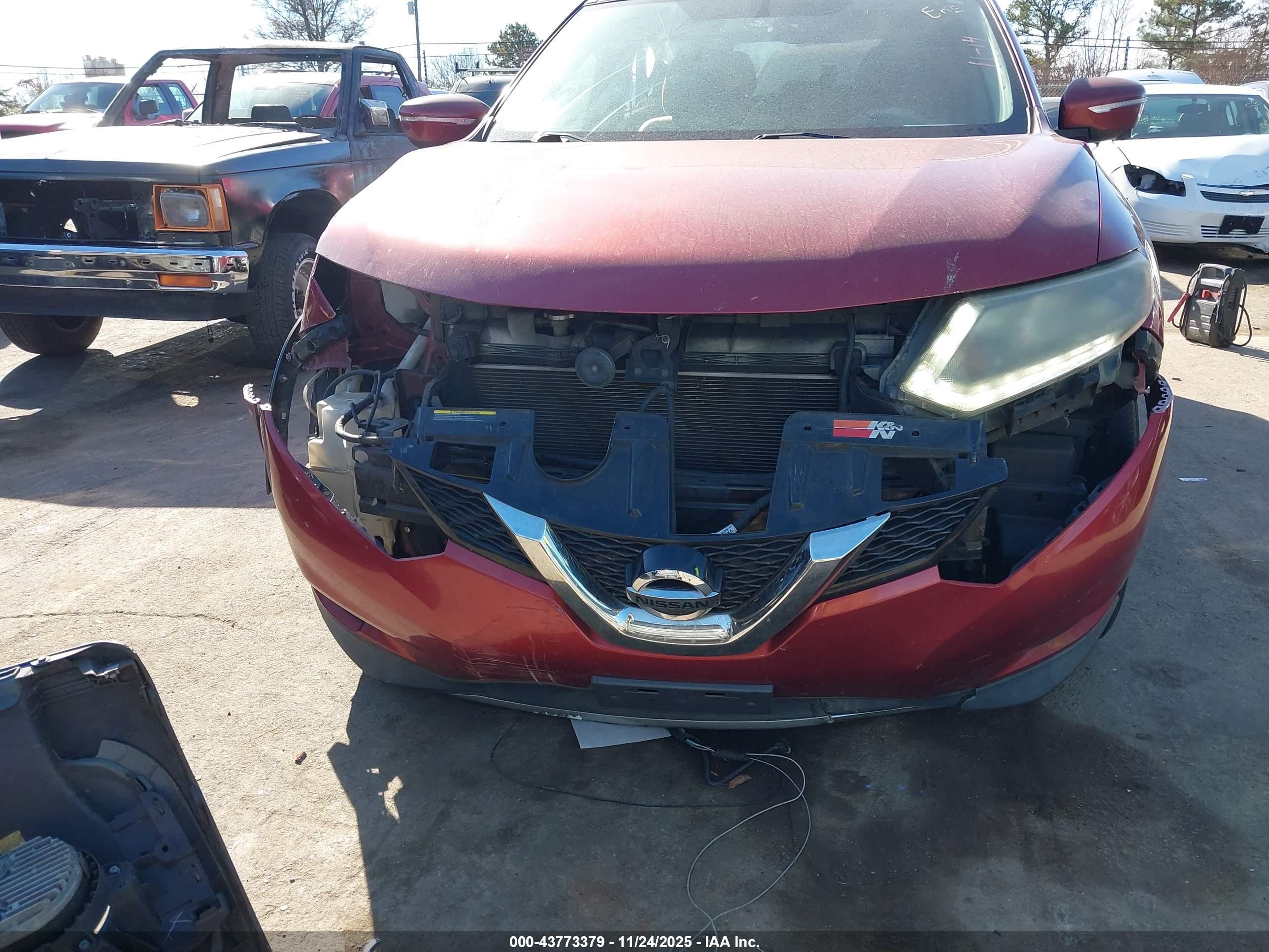 NISSAN ROGUE image 6