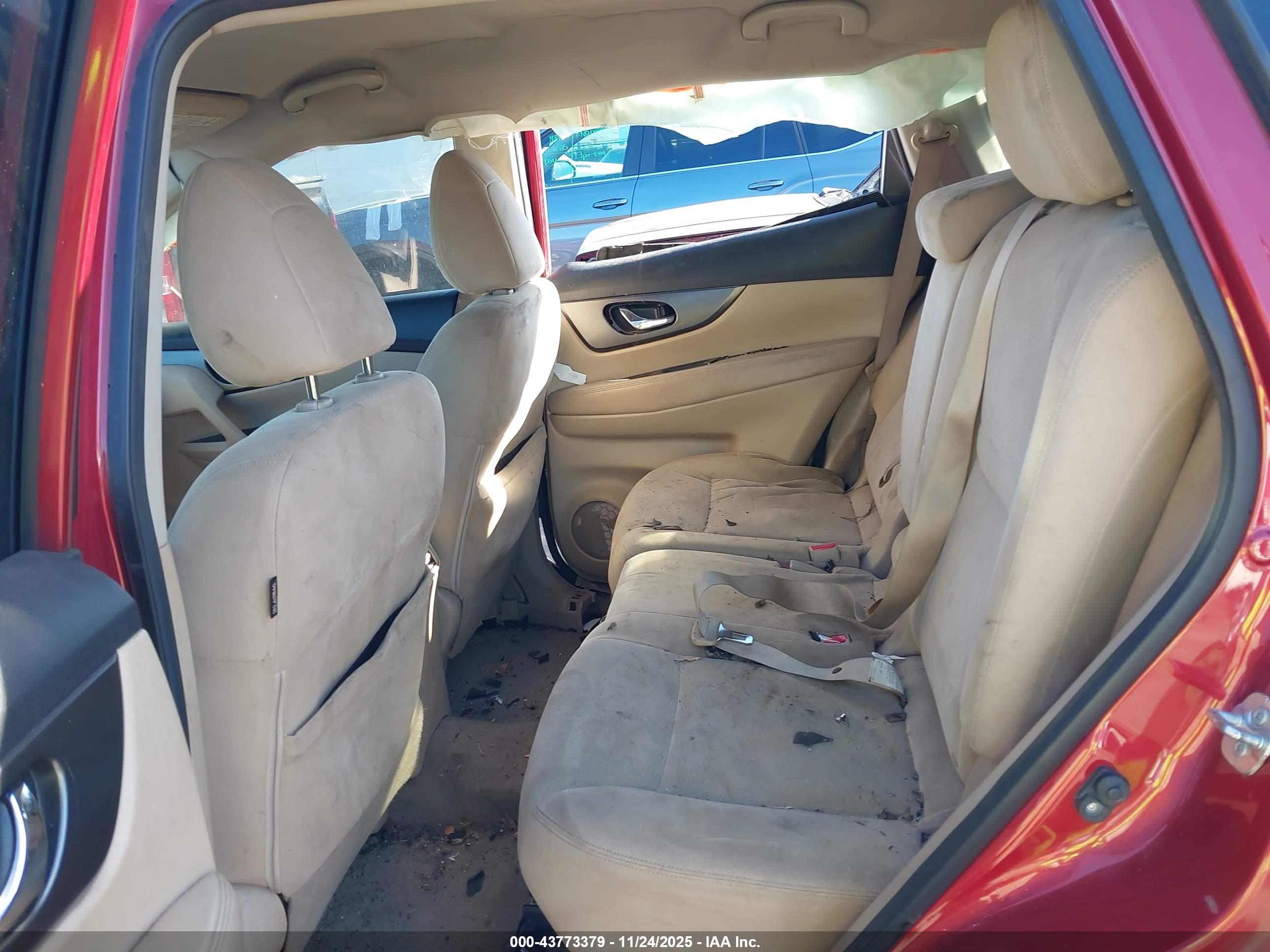 NISSAN ROGUE image 8