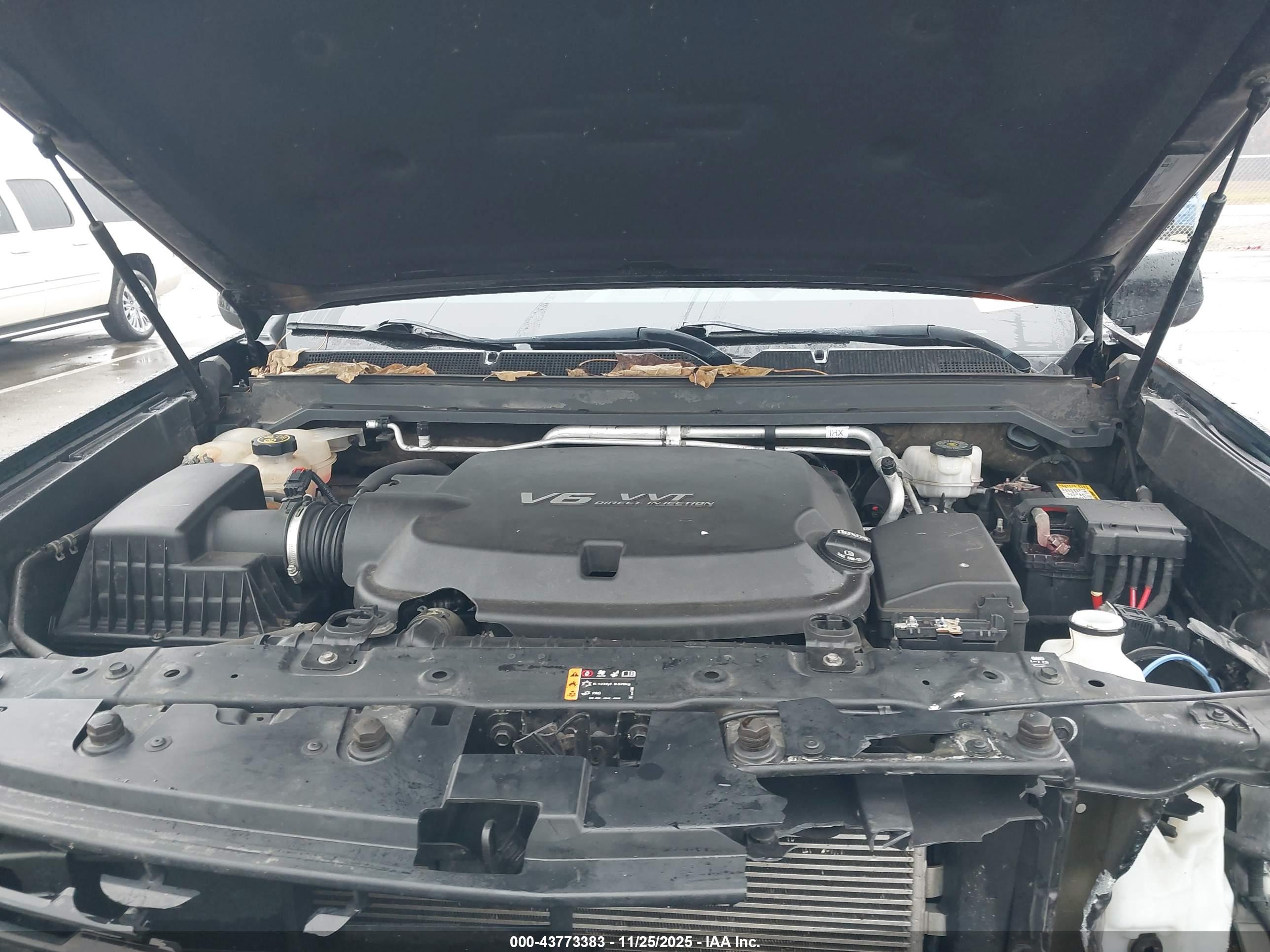 CHEVROLET COLORADO image 10