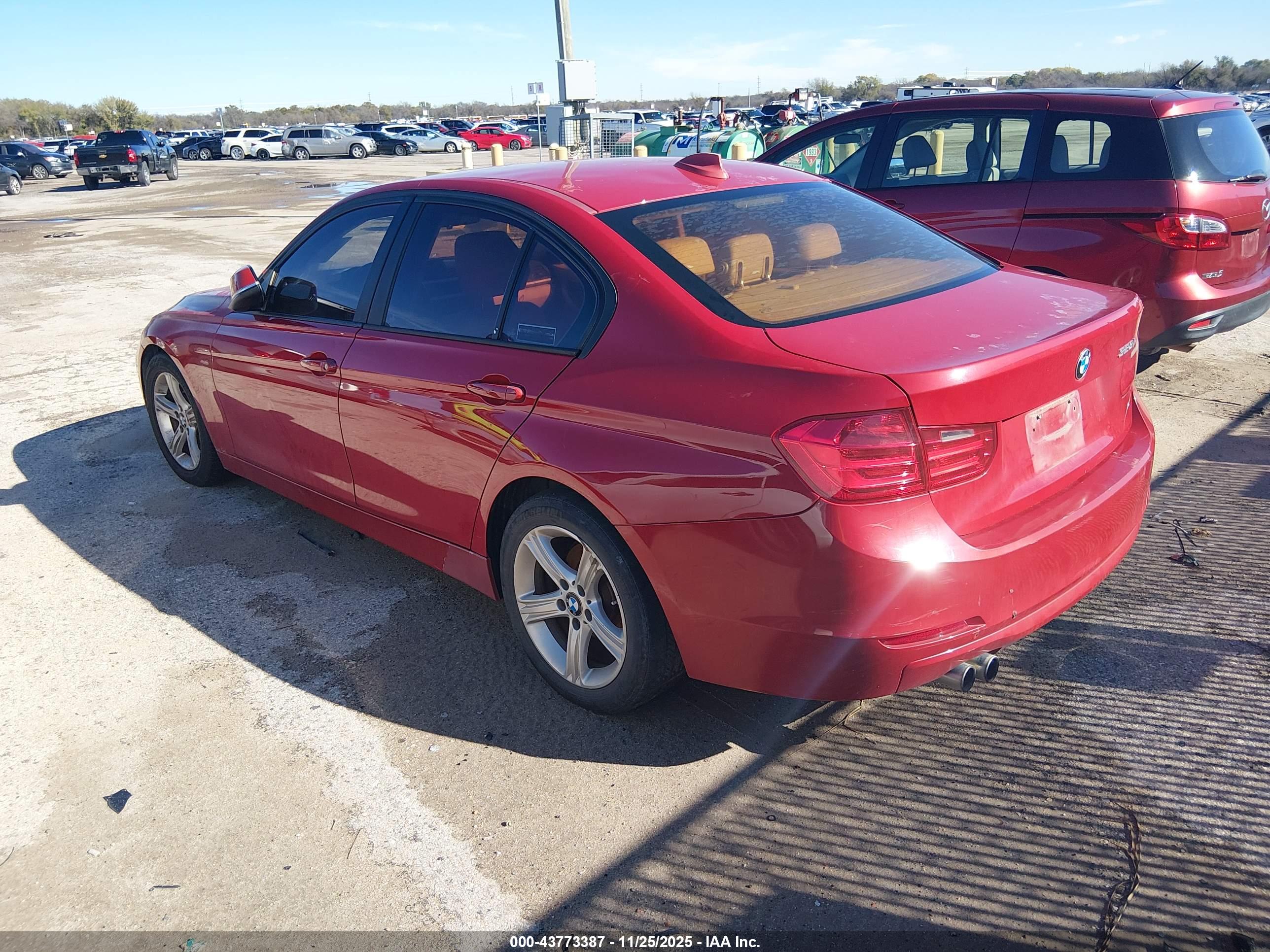 BMW 328I image 3