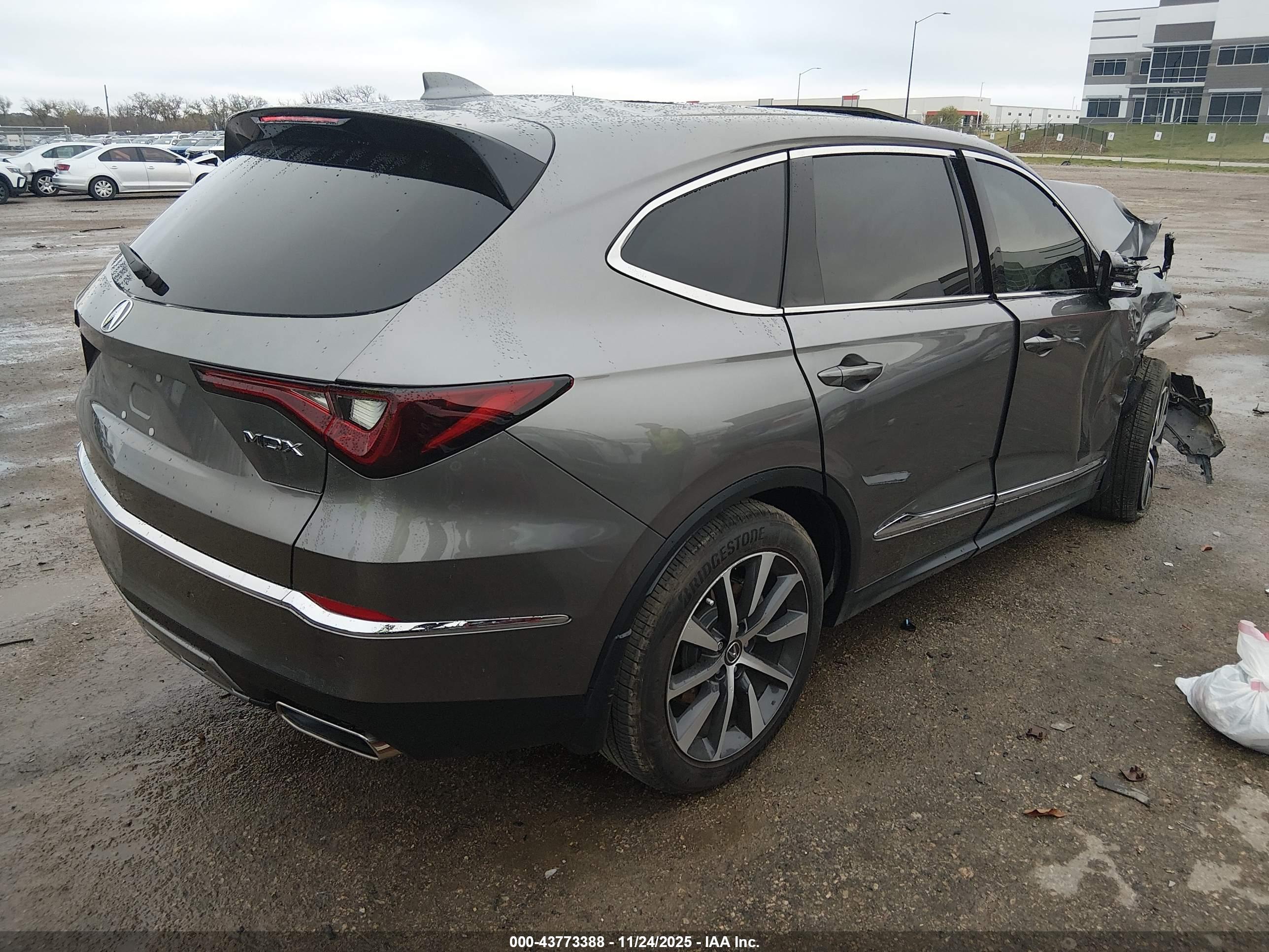 ACURA MDX image 4