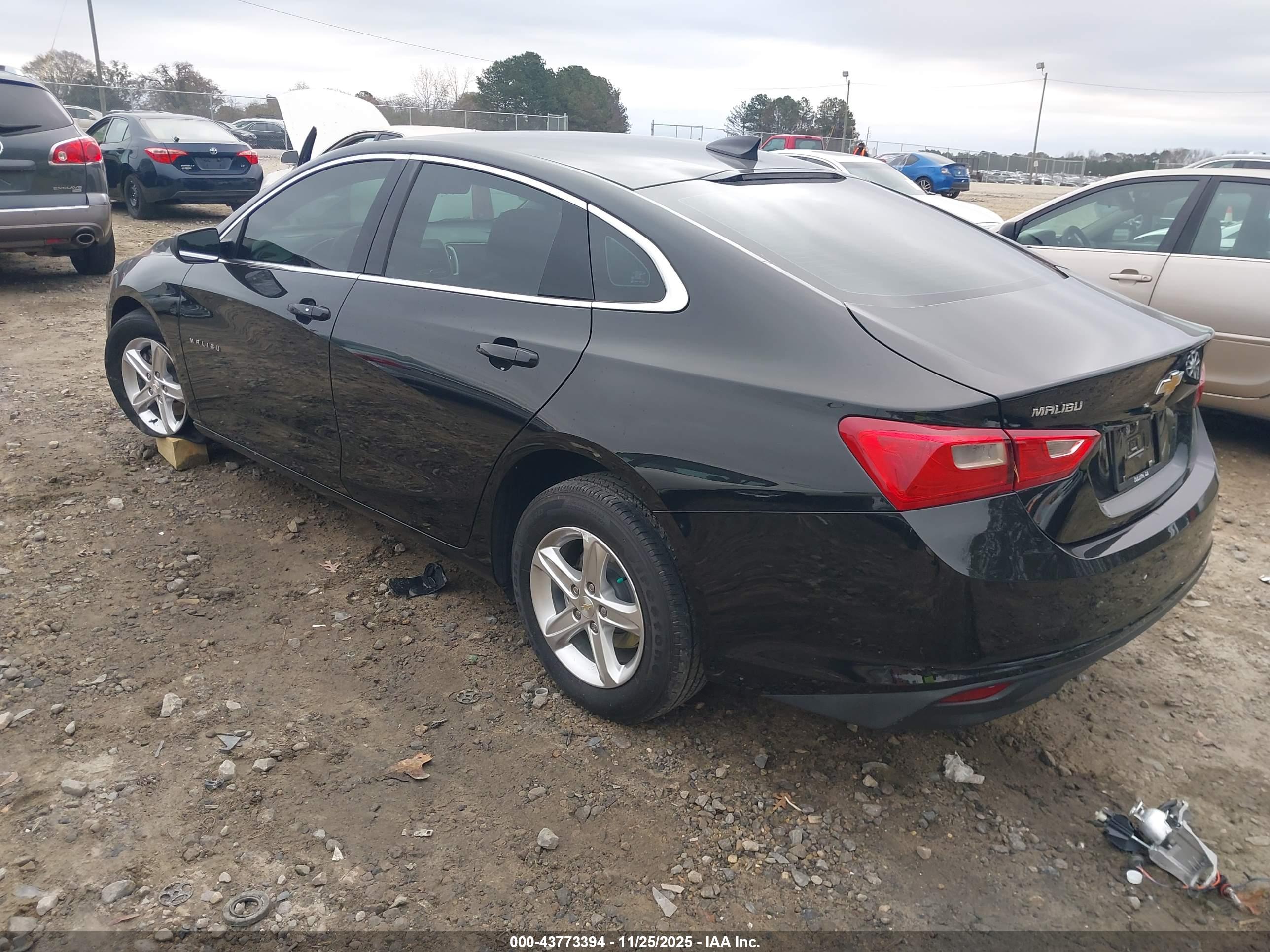 CHEVROLET MALIBU image 3