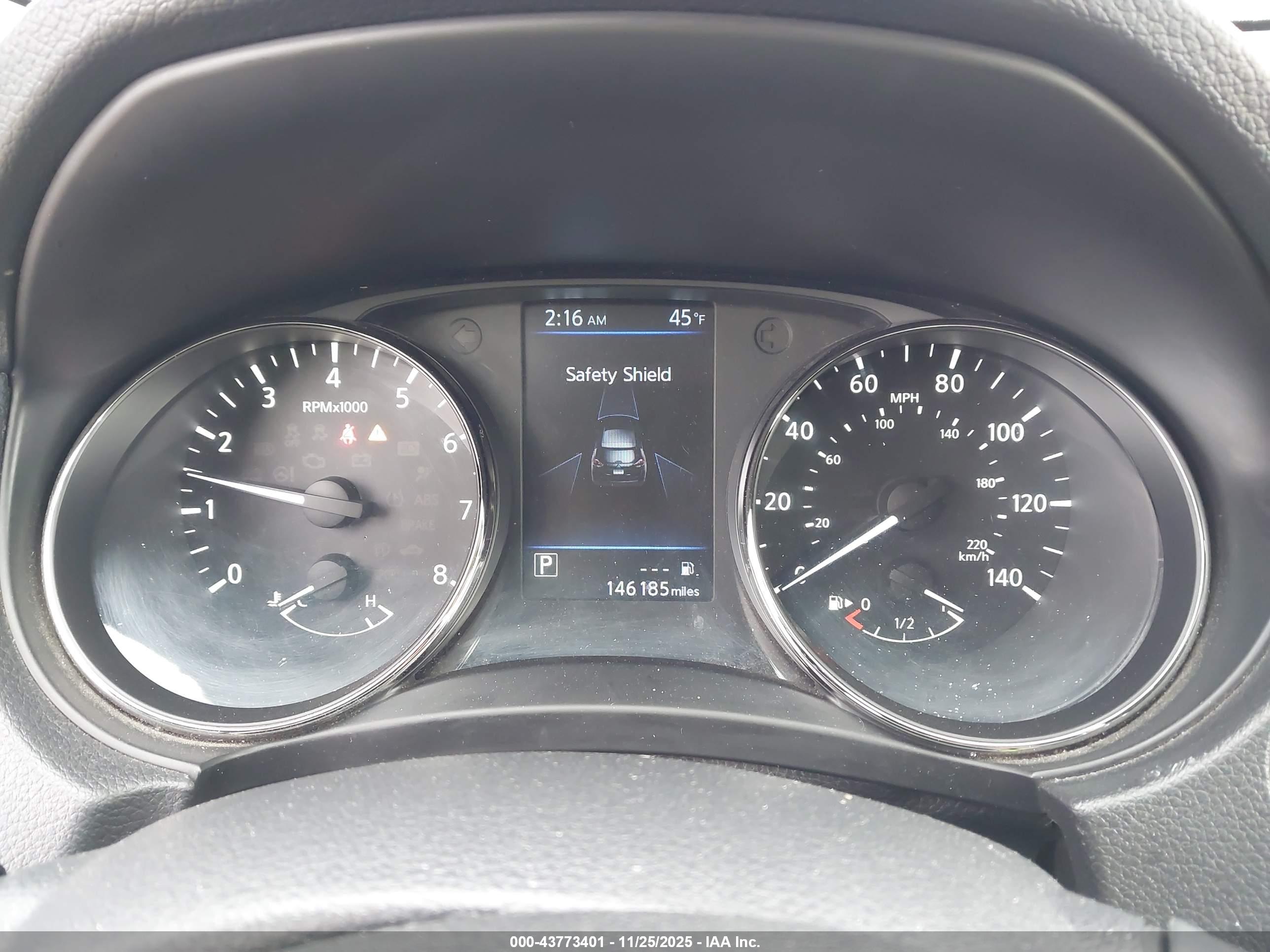 NISSAN ROGUE image 7