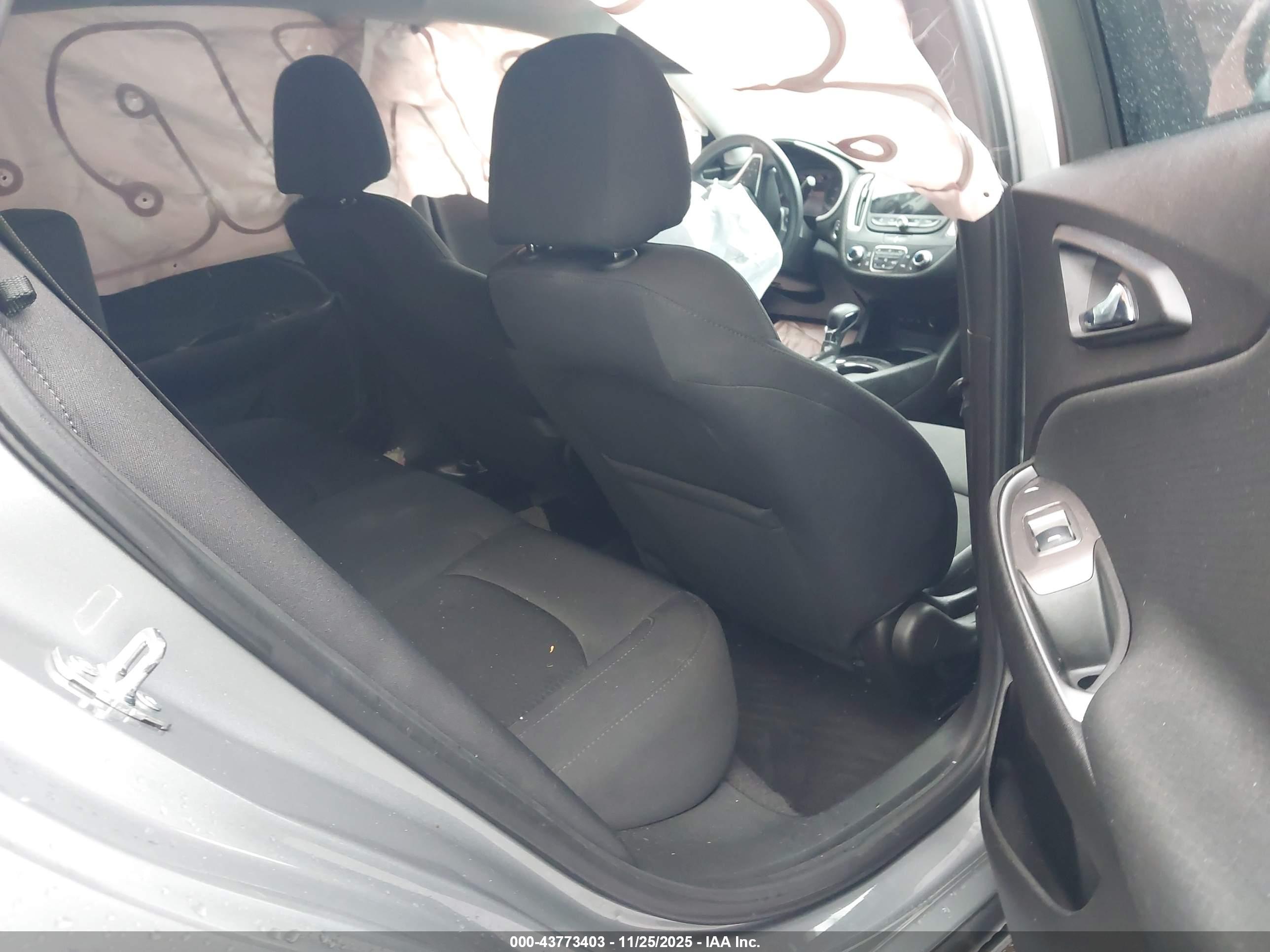 CHEVROLET MALIBU image 8