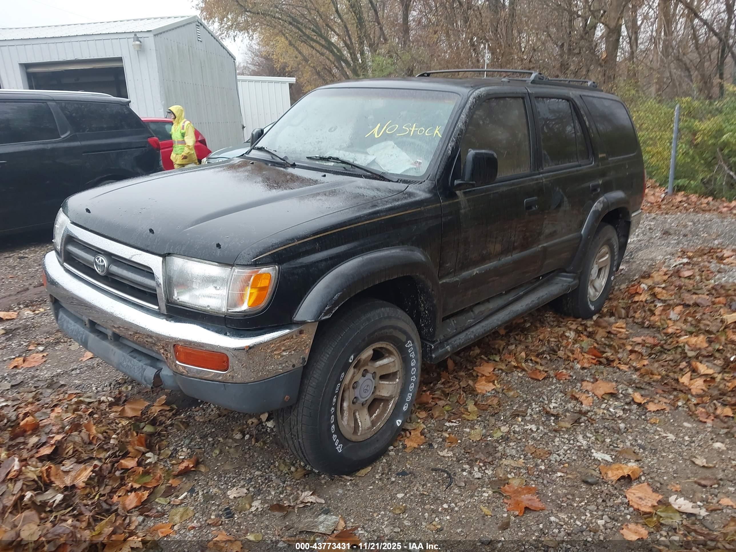 TOYOTA 4RUNNER image 2