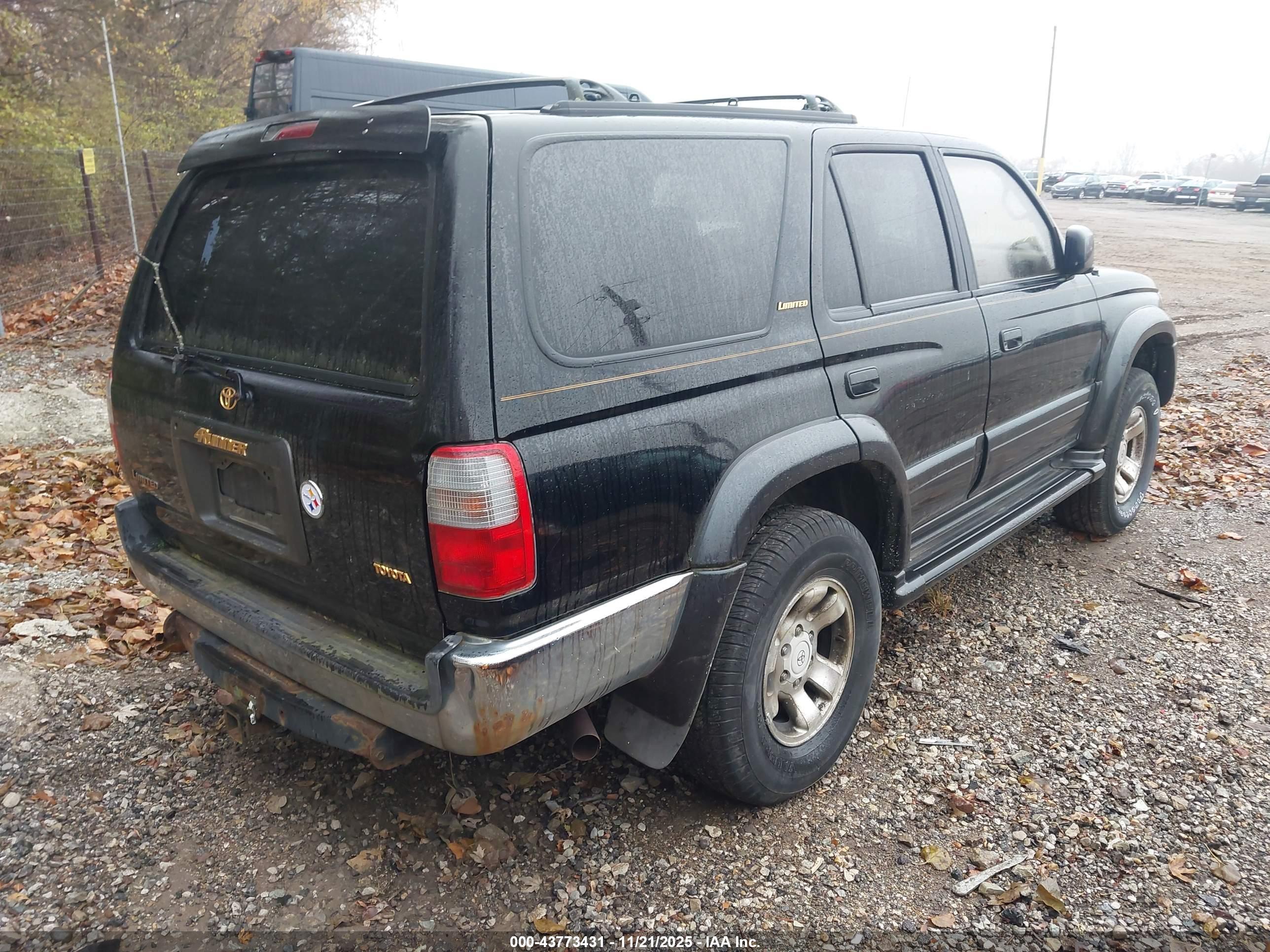 TOYOTA 4RUNNER image 4