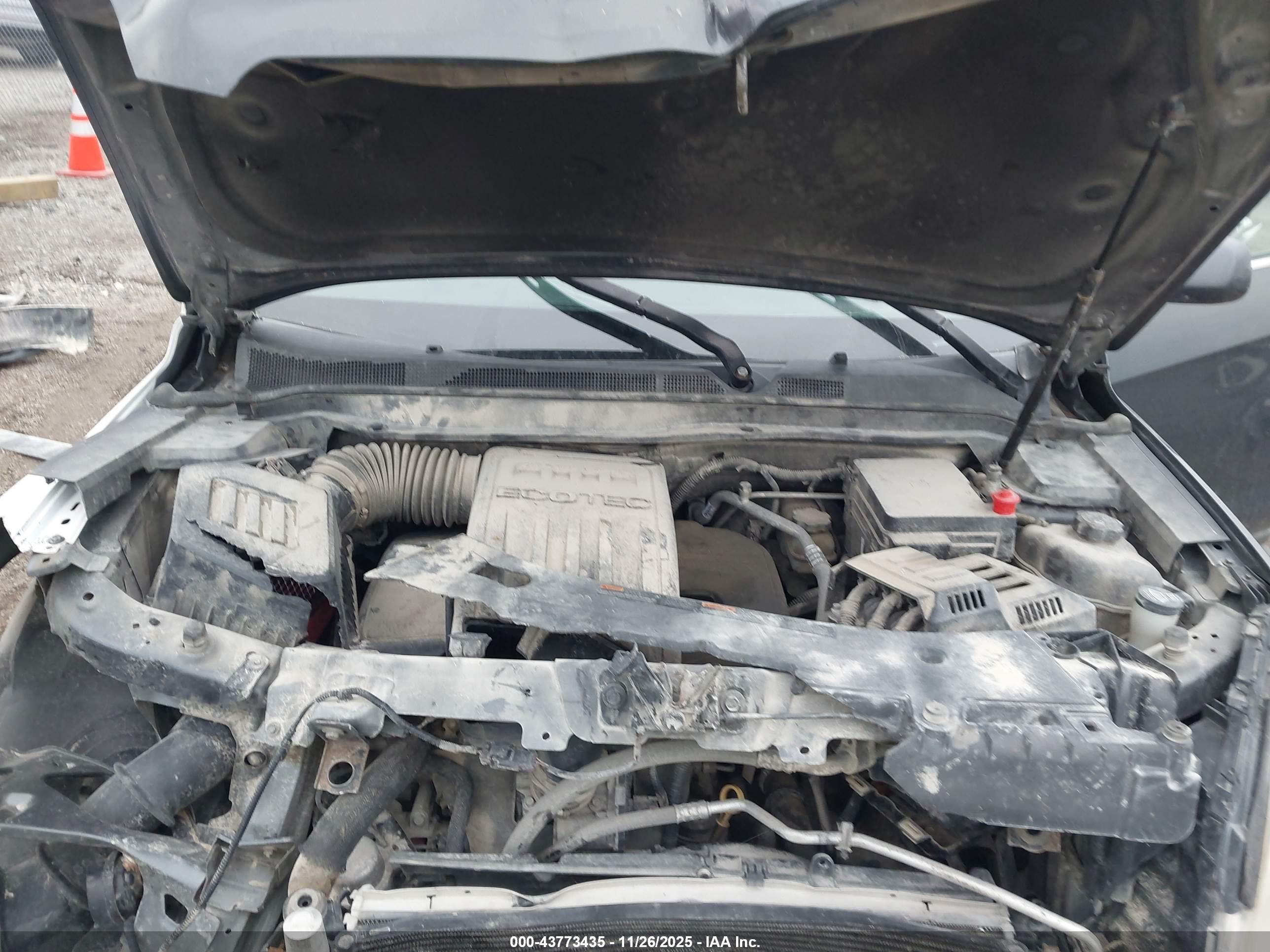 CHEVROLET EQUINOX image 10