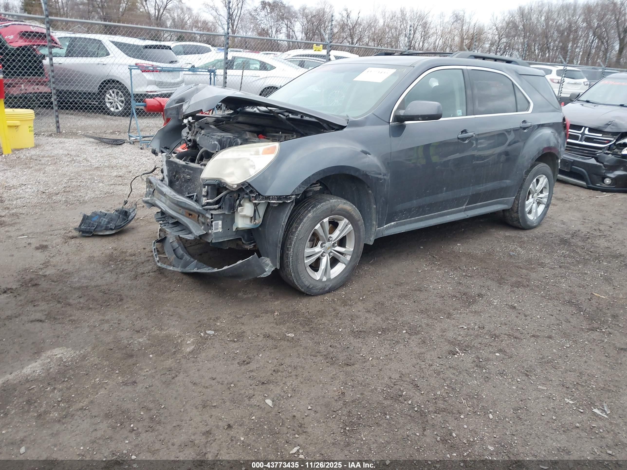 CHEVROLET EQUINOX image 2