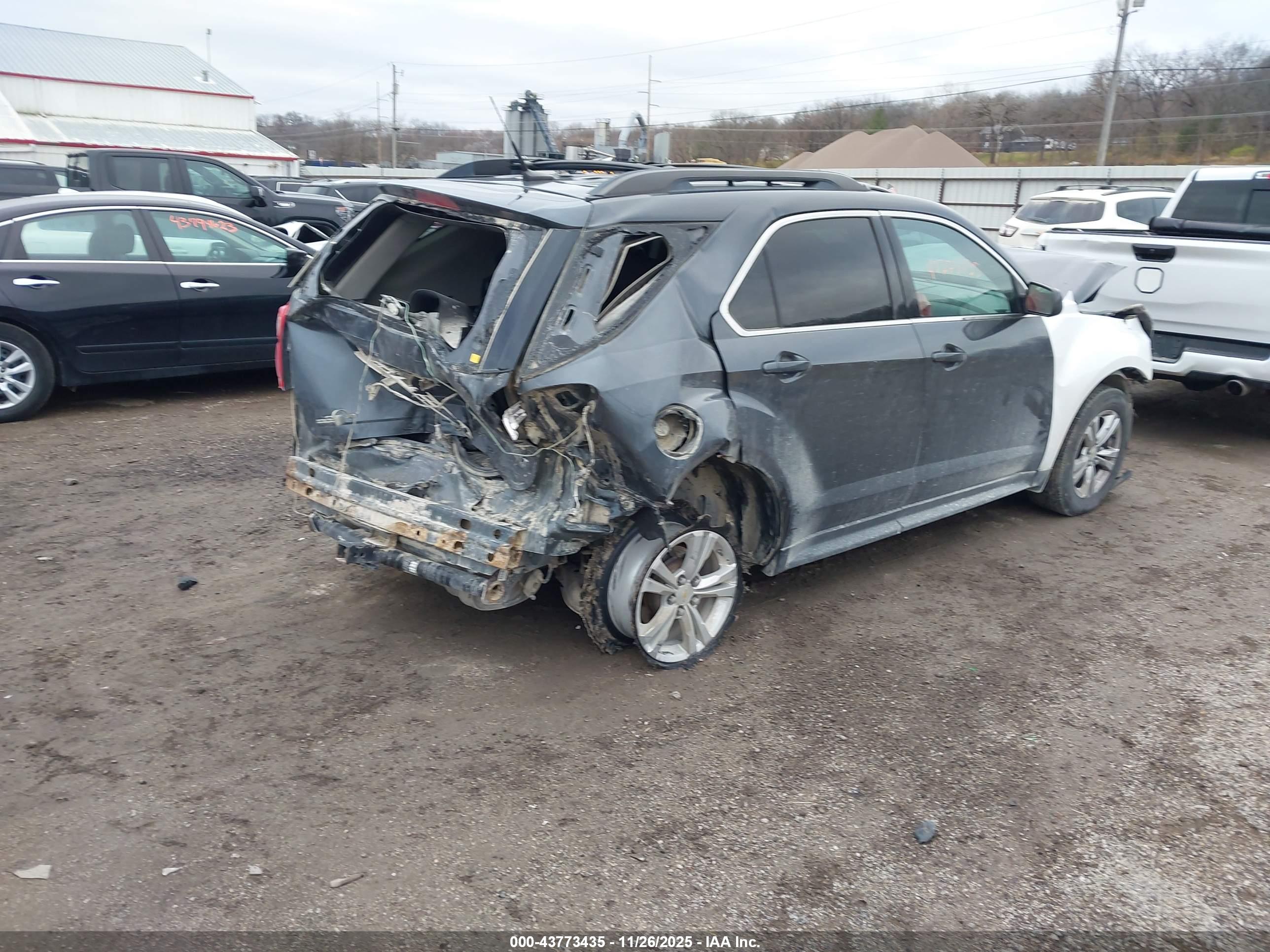 CHEVROLET EQUINOX image 4