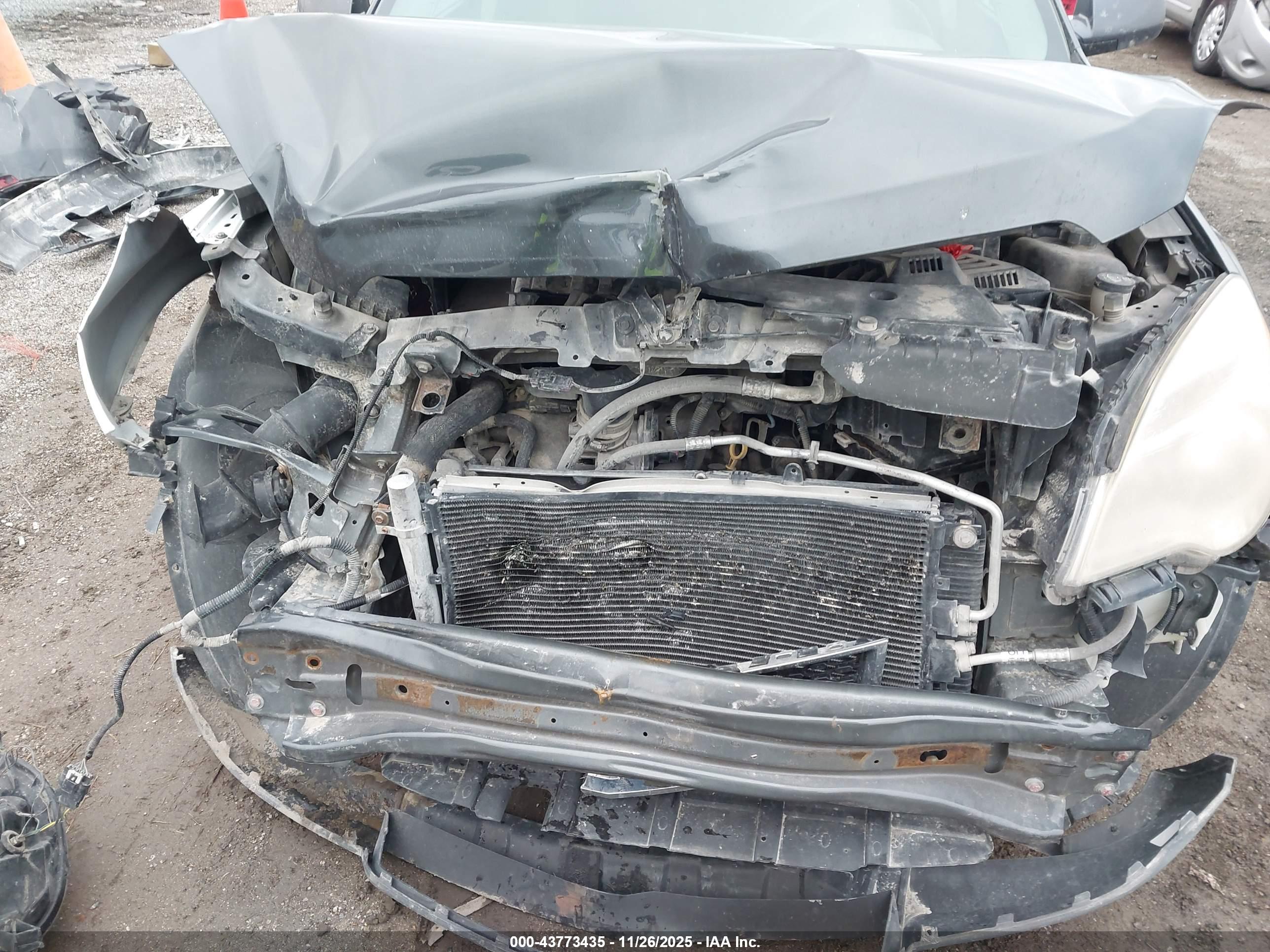 CHEVROLET EQUINOX image 6