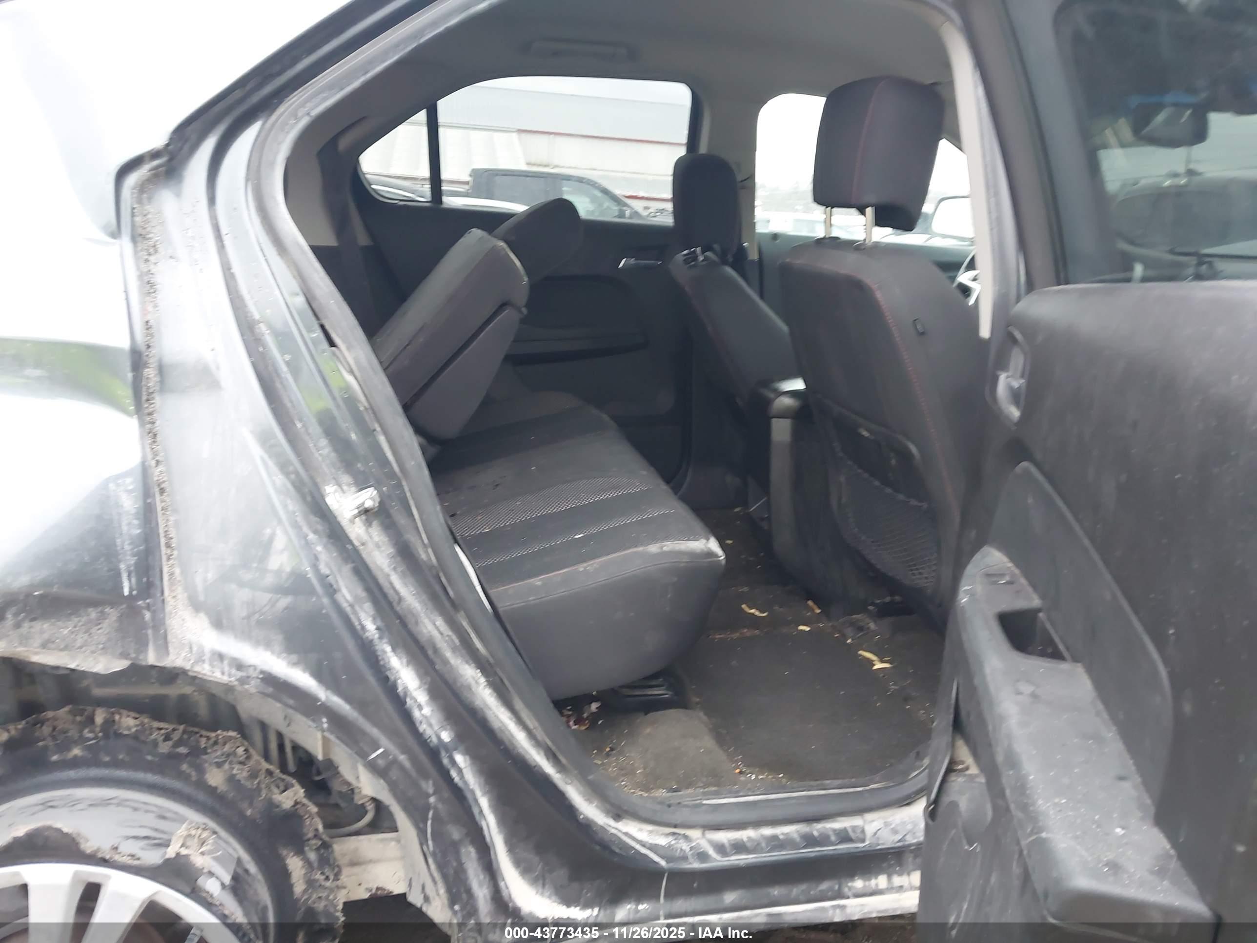 CHEVROLET EQUINOX image 8