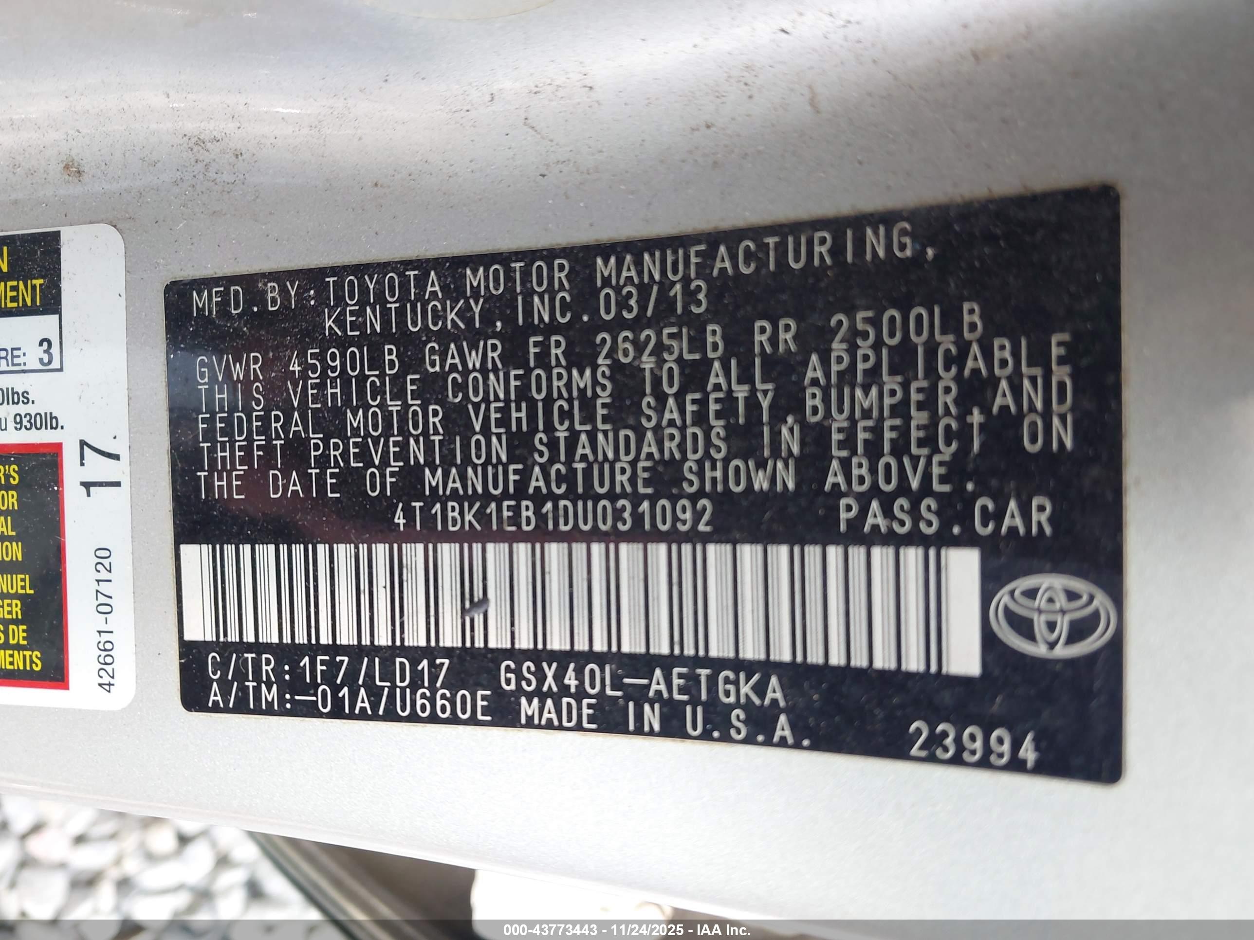 TOYOTA AVALON image 9