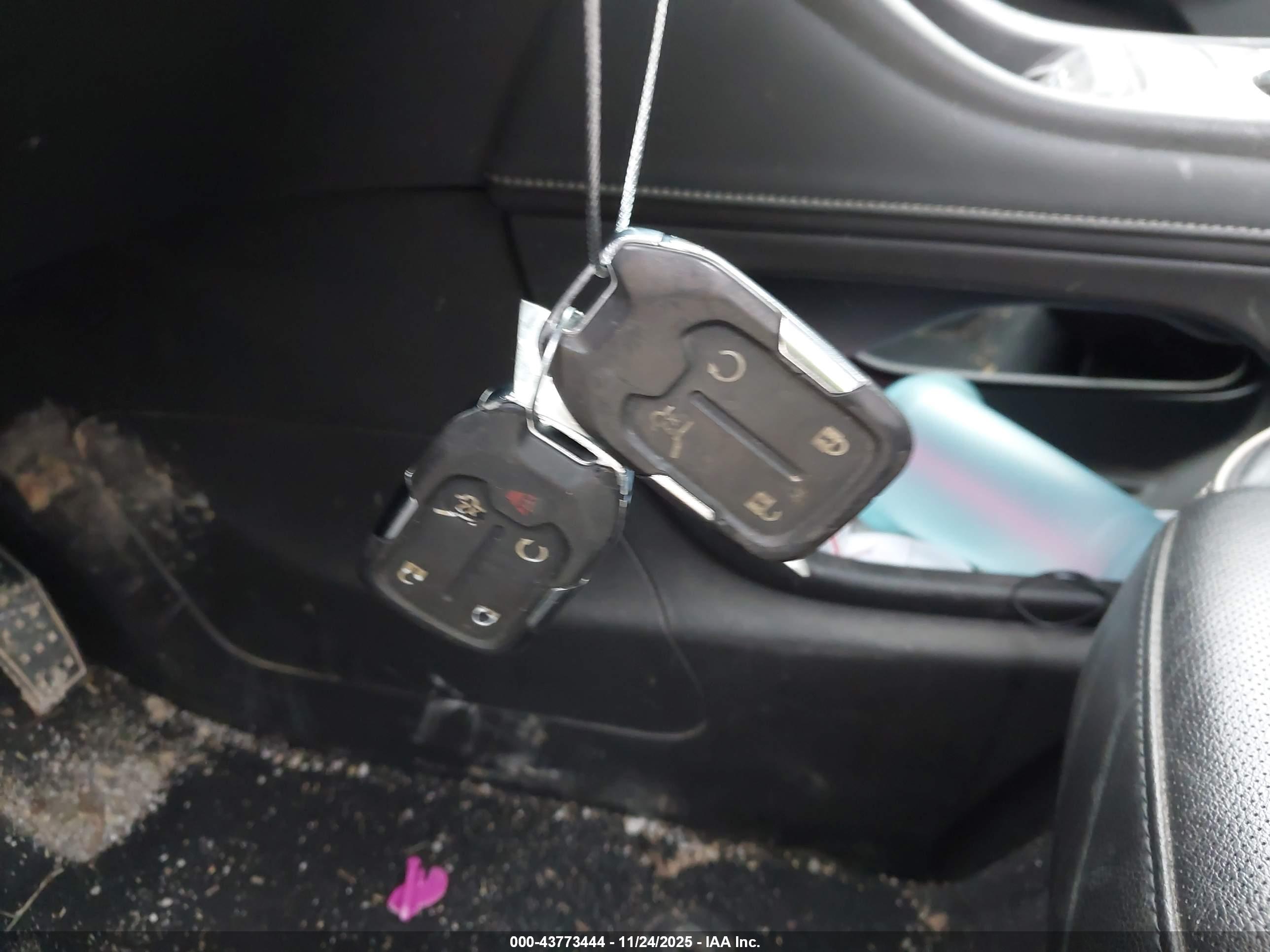 GMC ACADIA image 11