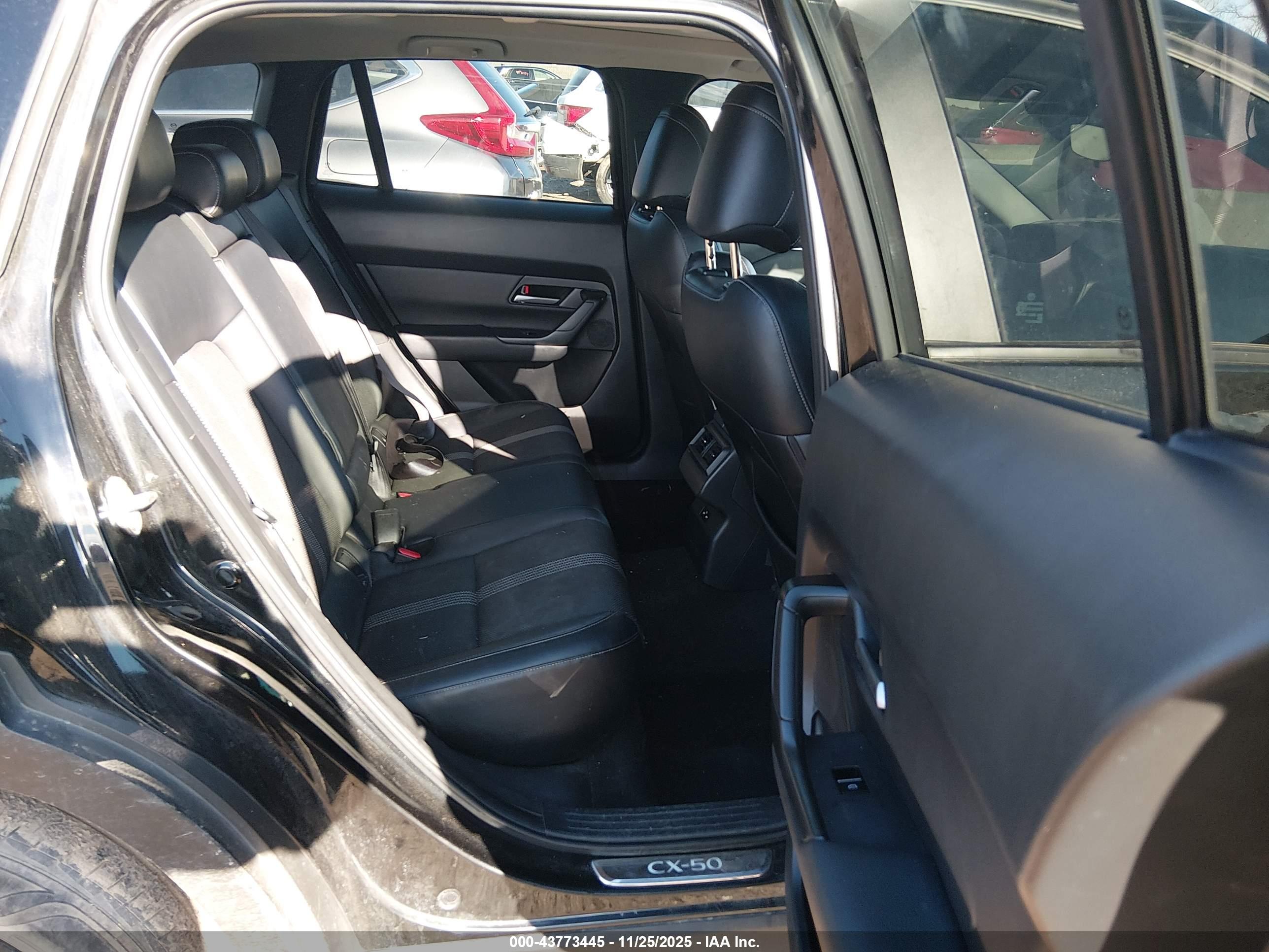 MAZDA CX-50 image 8
