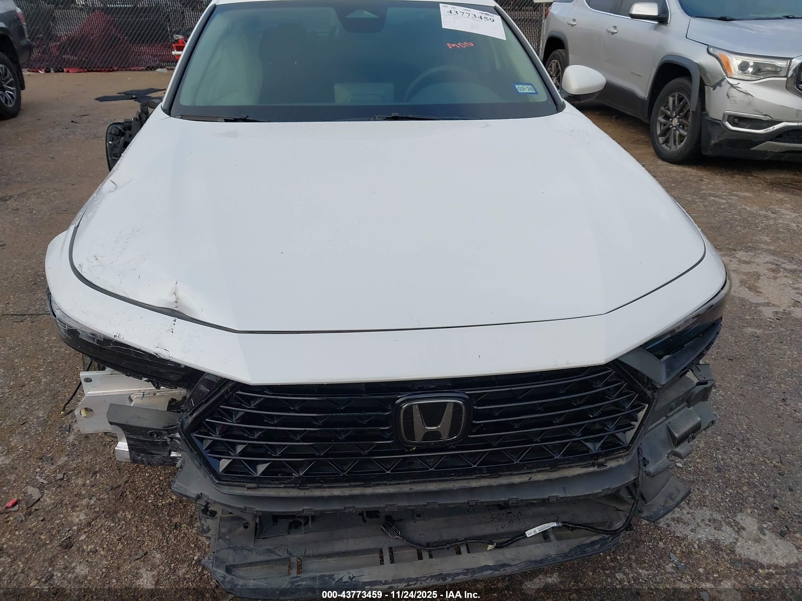 HONDA ACCORD image 6
