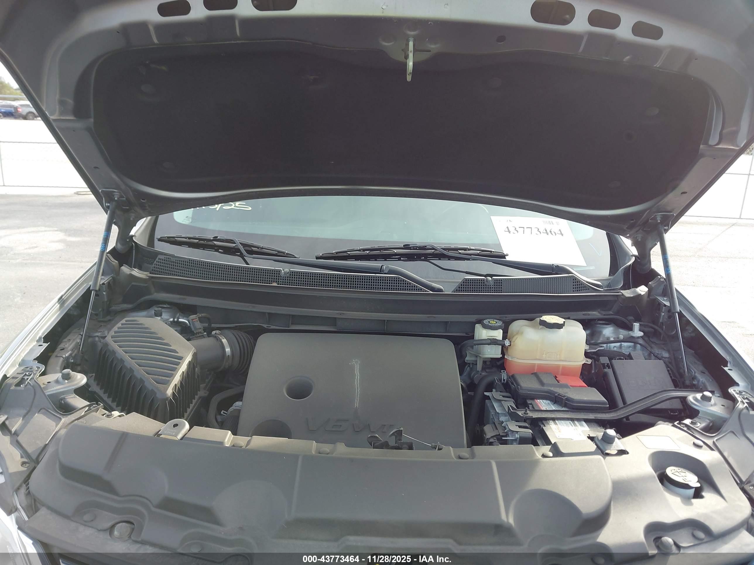 CHEVROLET TRAVERSE image 10