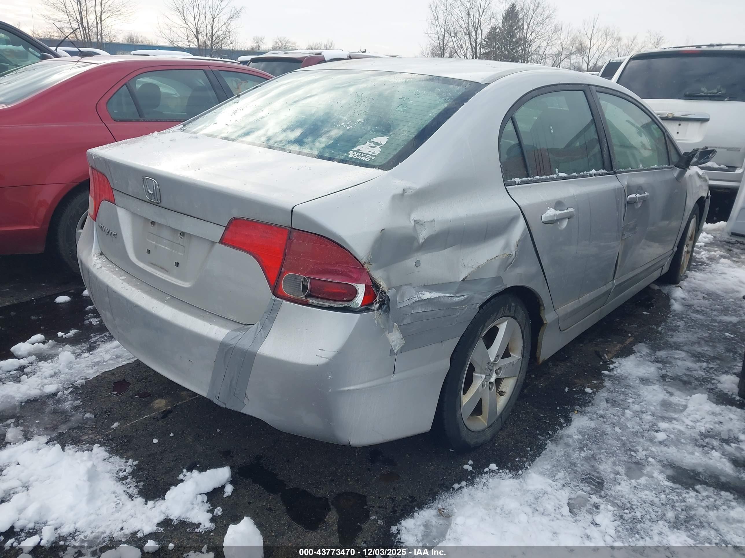 HONDA CIVIC image 4