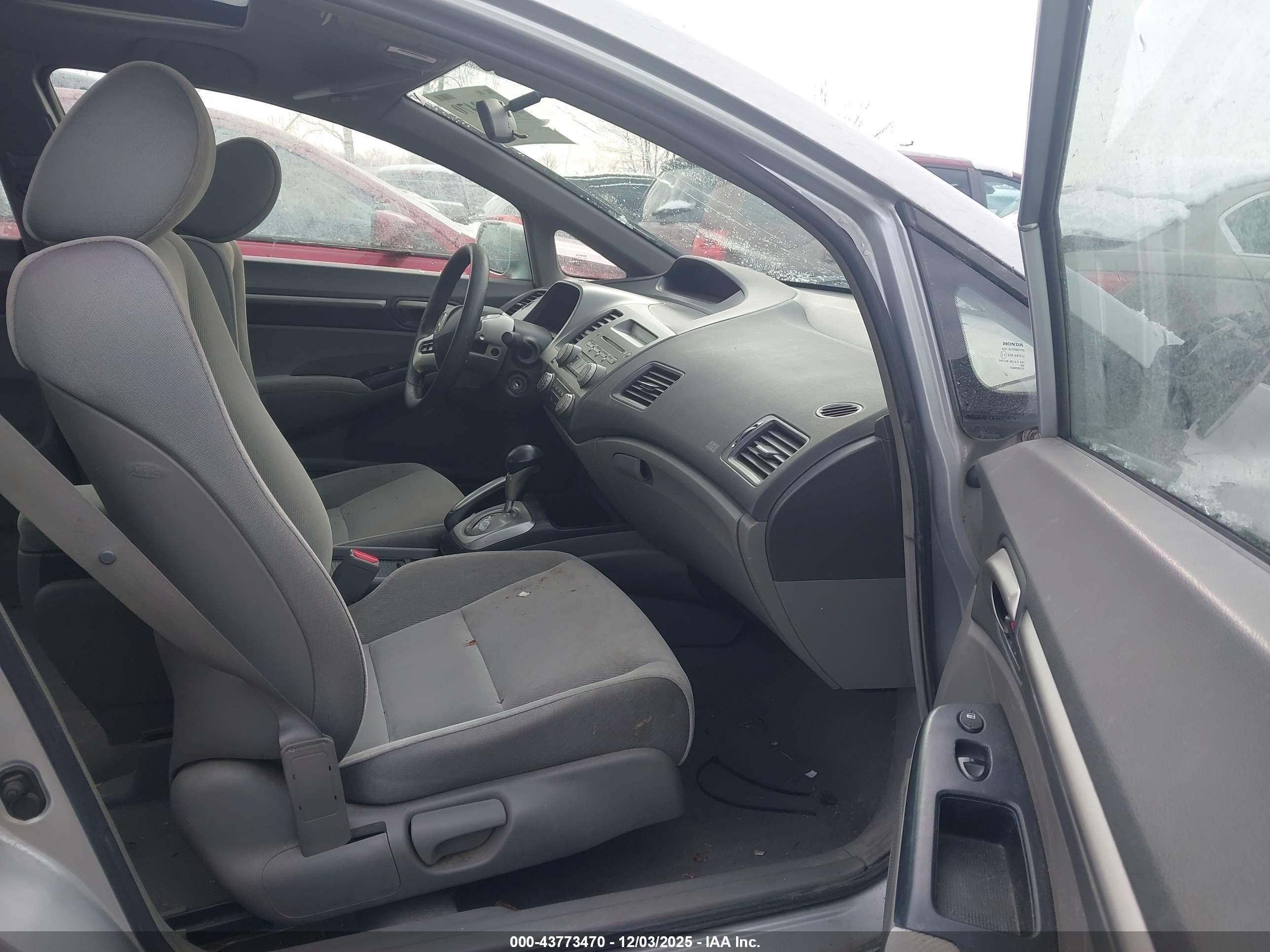 HONDA CIVIC image 5