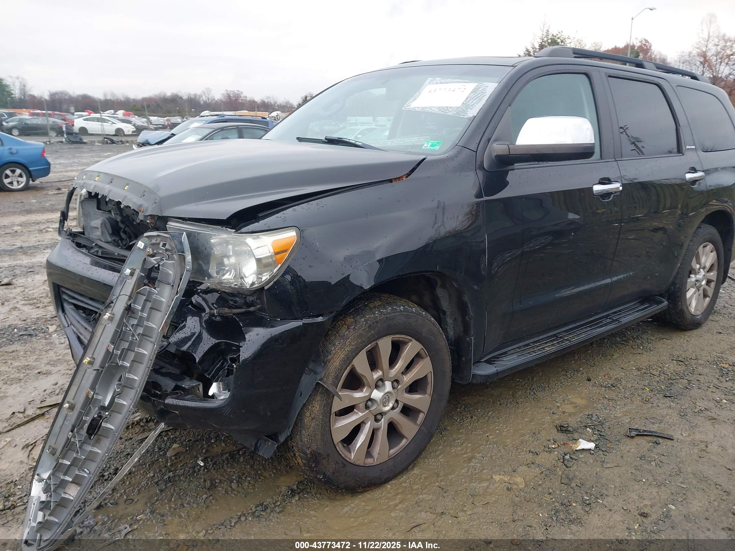 TOYOTA SEQUOIA image 2