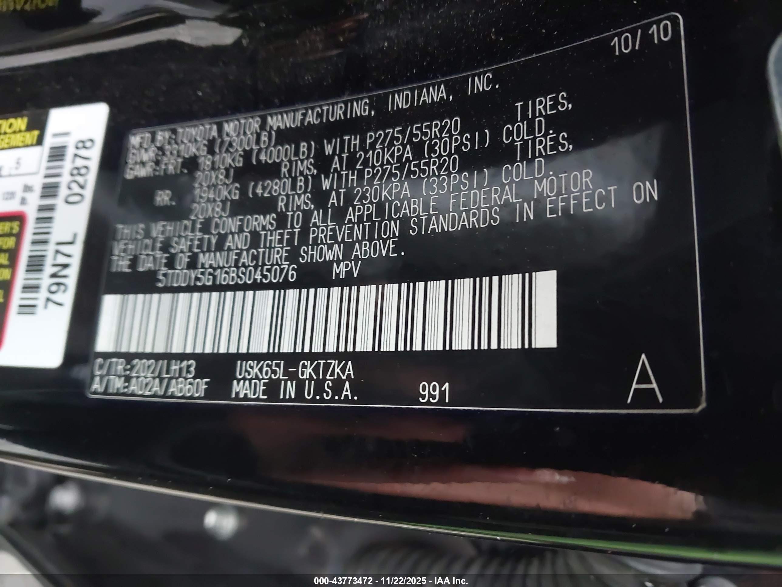 TOYOTA SEQUOIA image 9