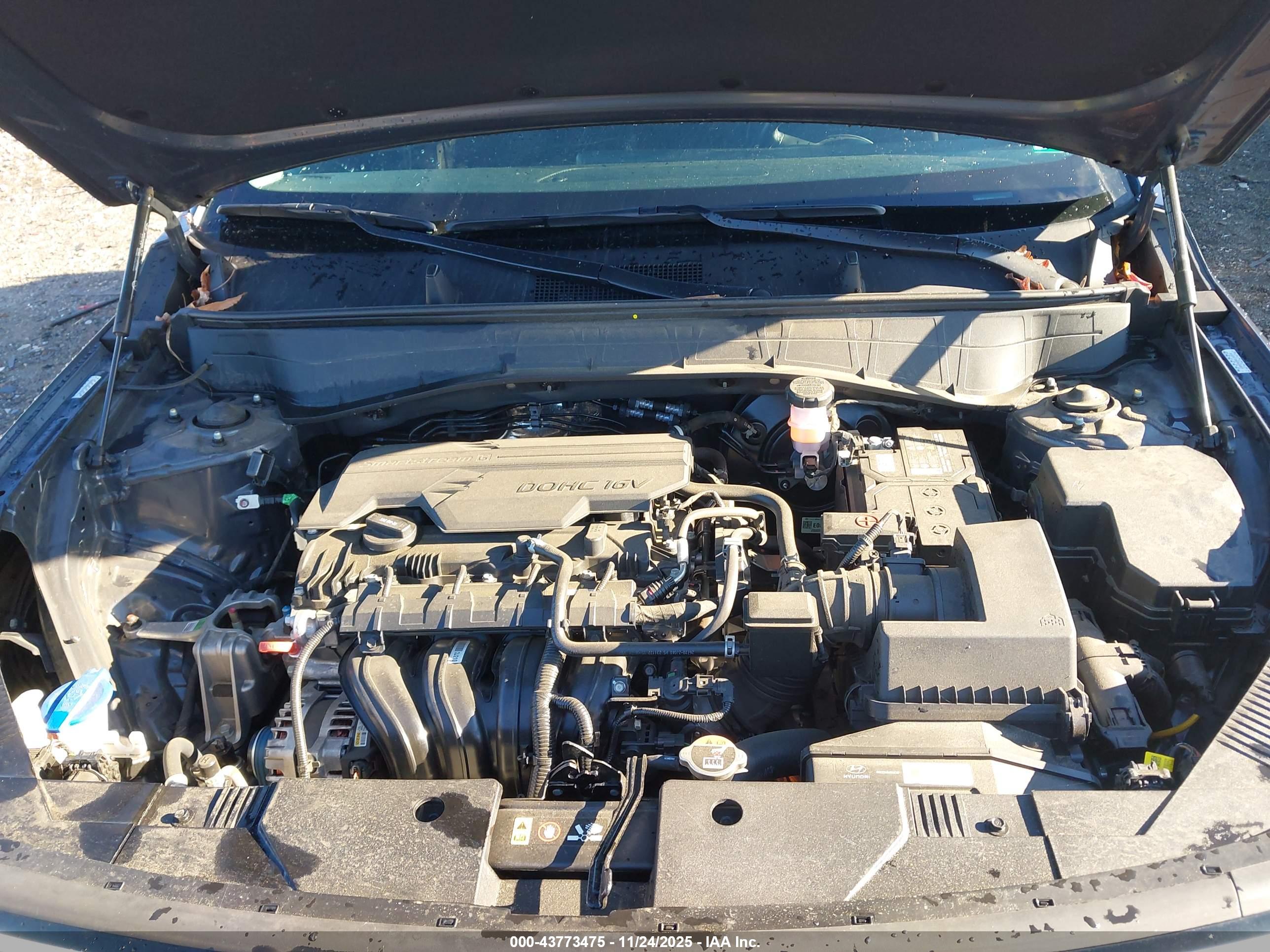 HYUNDAI KONA image 10
