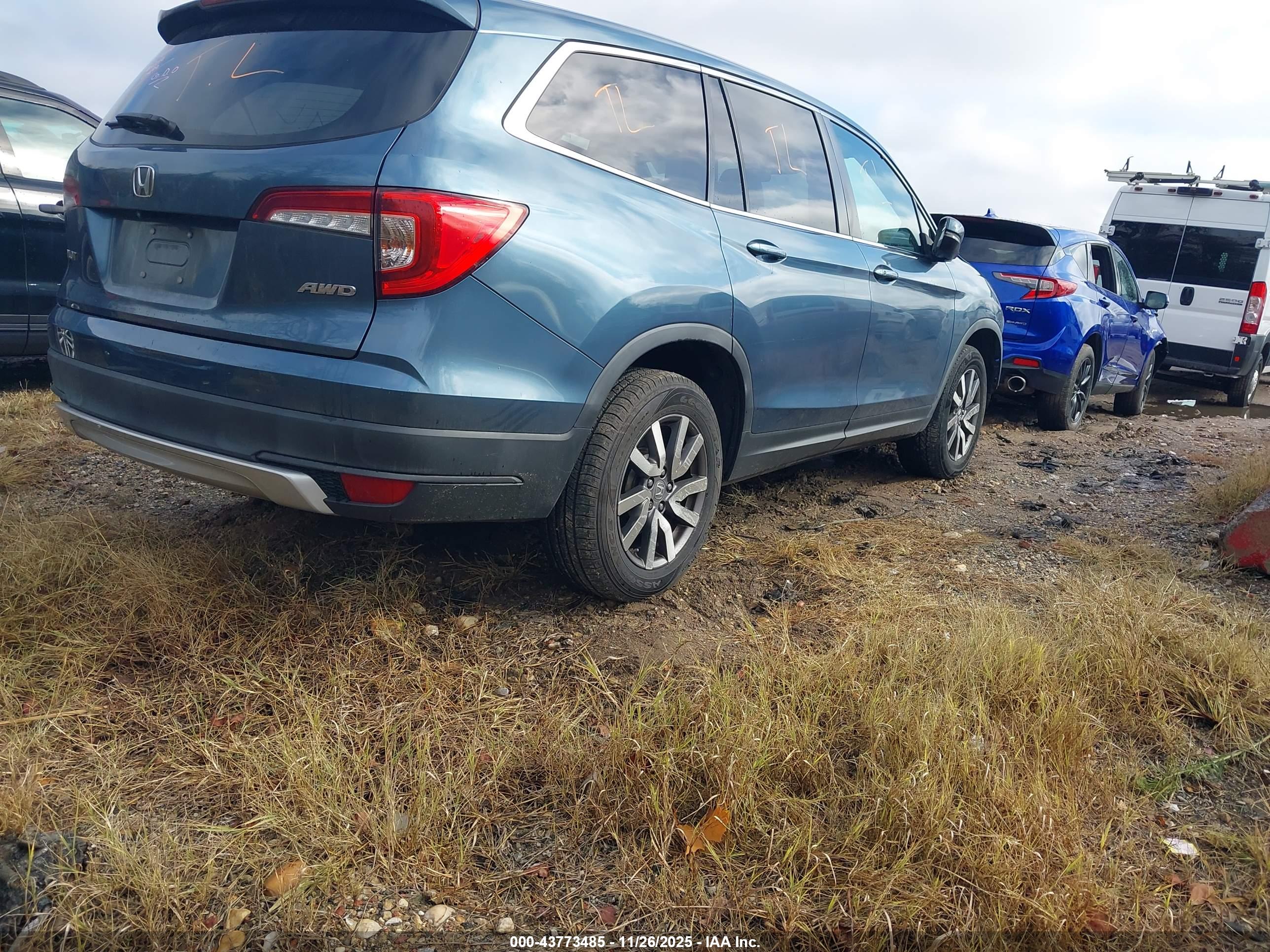 HONDA PILOT image 4
