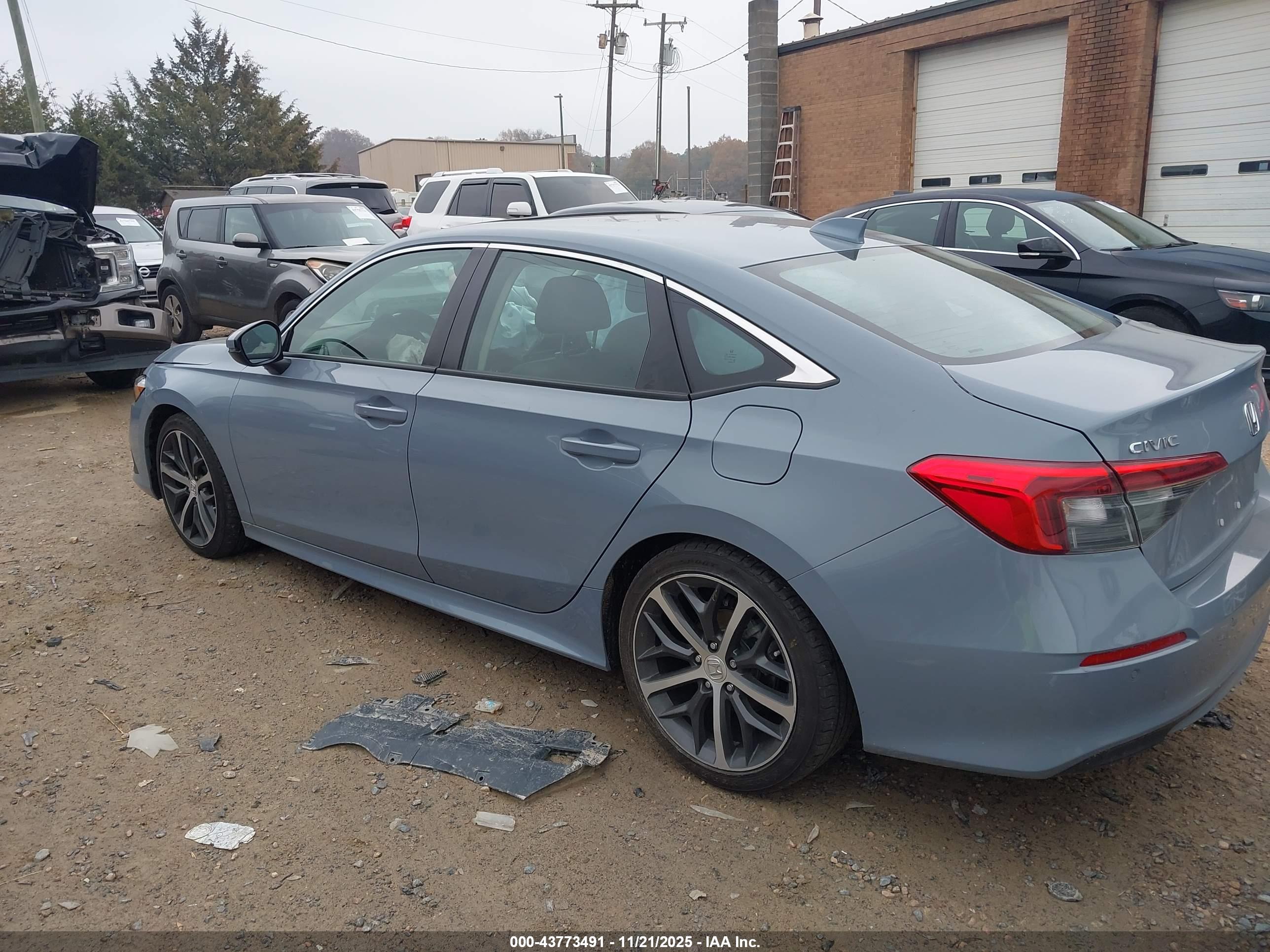 HONDA CIVIC image 3