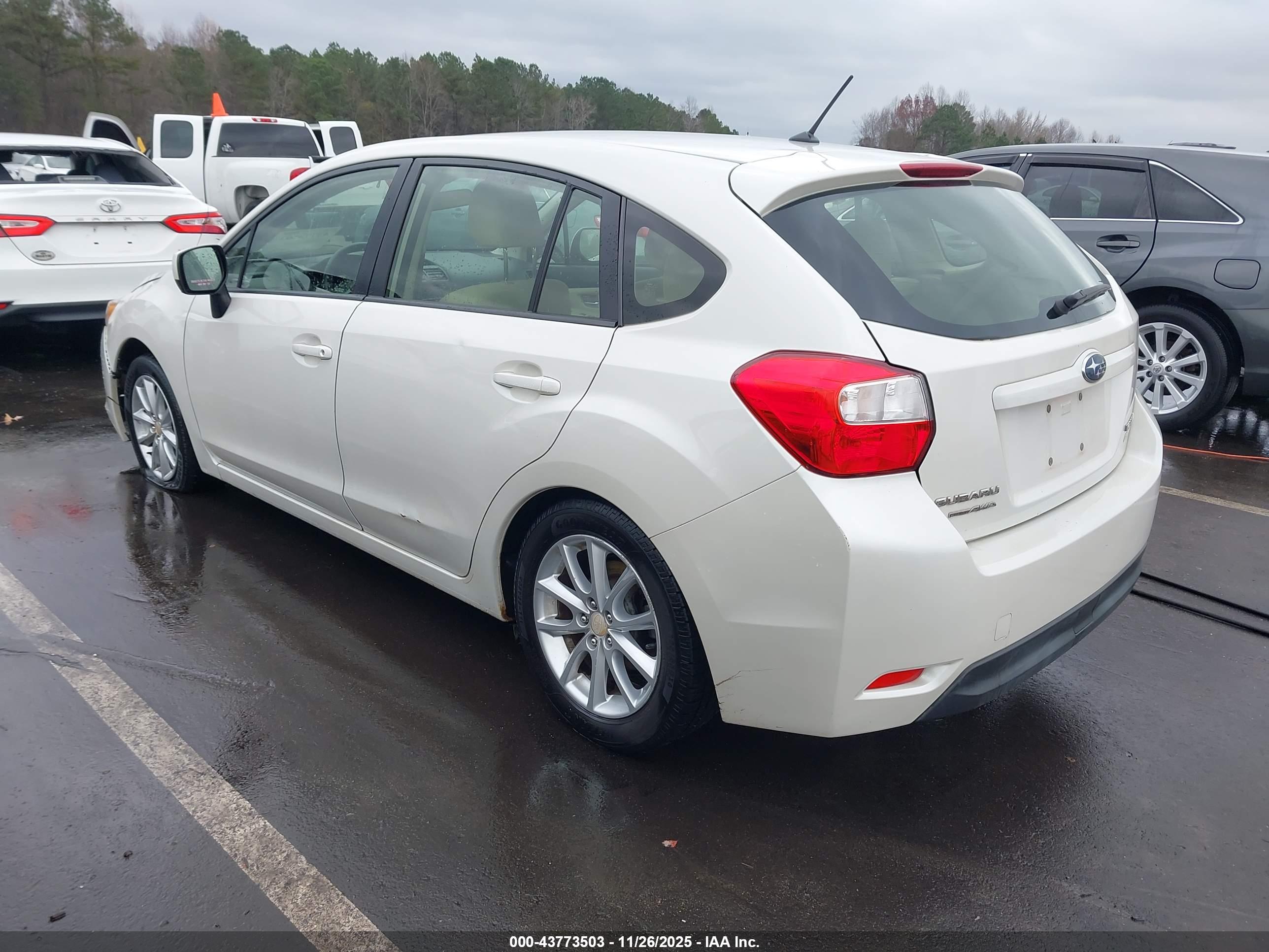 SUBARU IMPREZA image 3