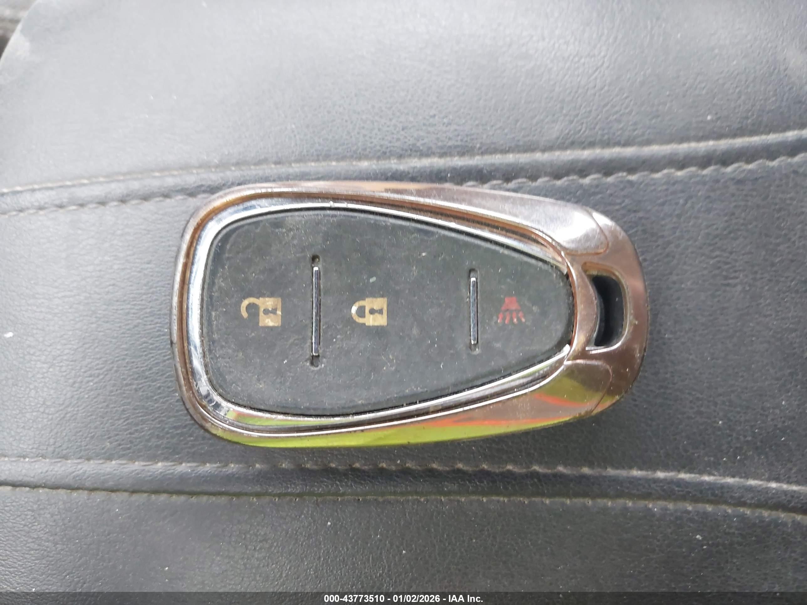 CHEVROLET EQUINOX image 11
