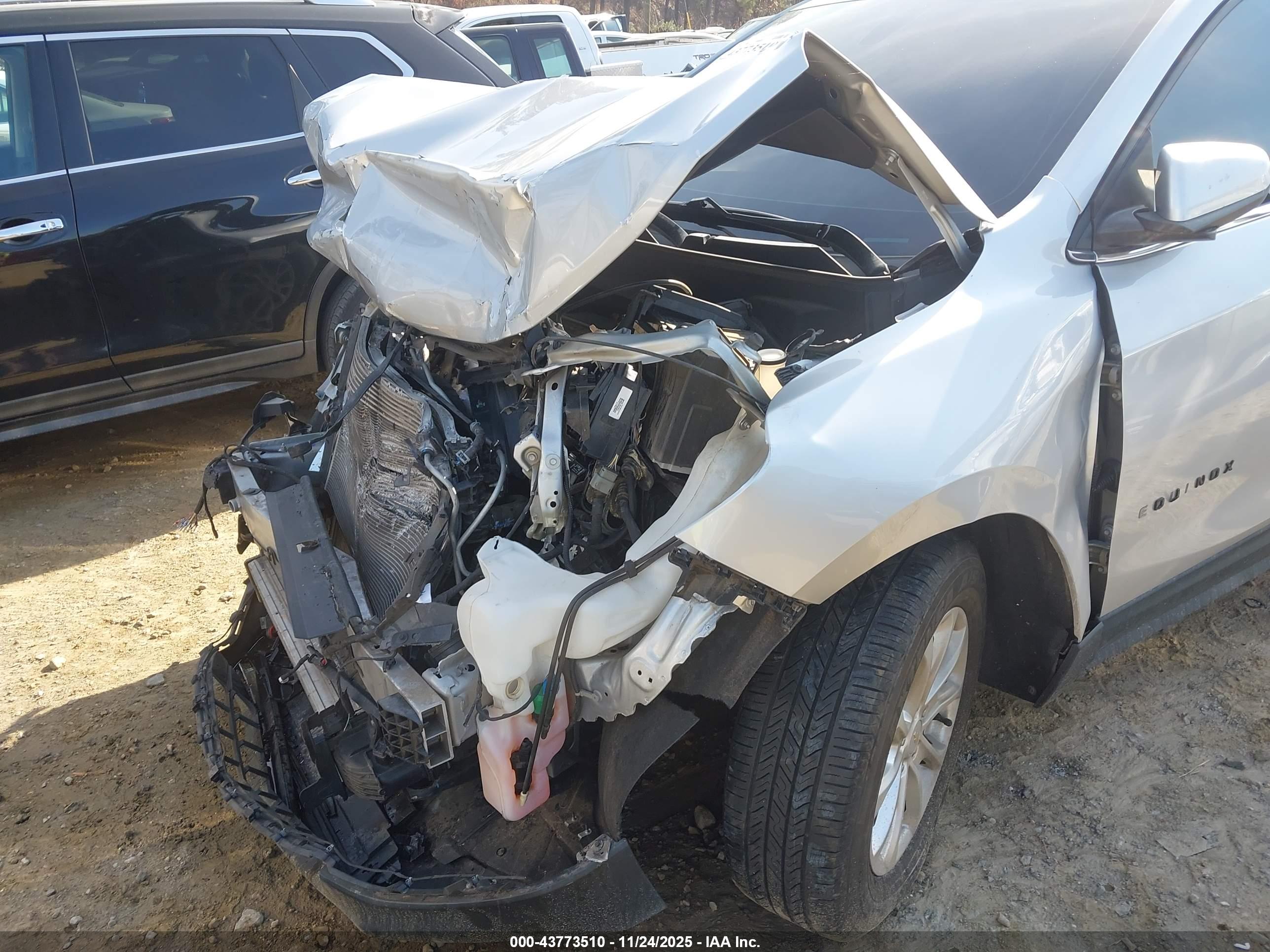 CHEVROLET EQUINOX image 6