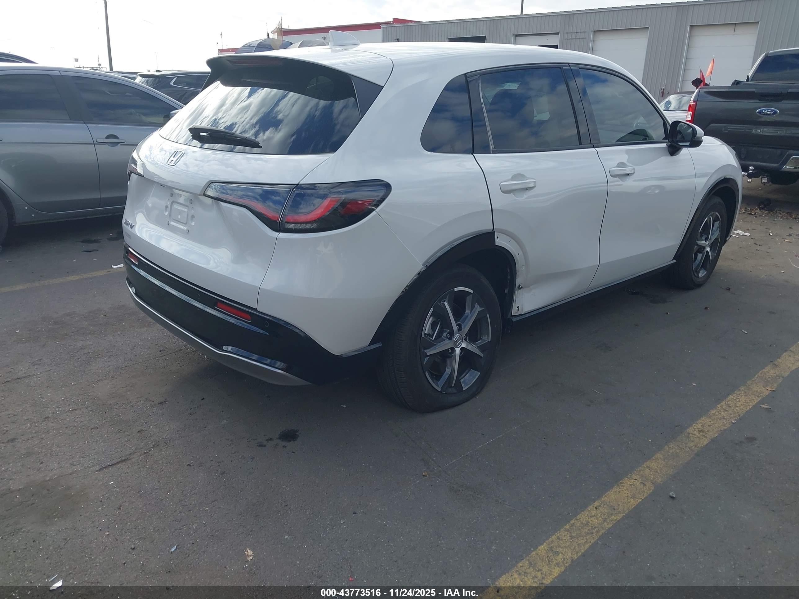 HONDA HR-V image 4