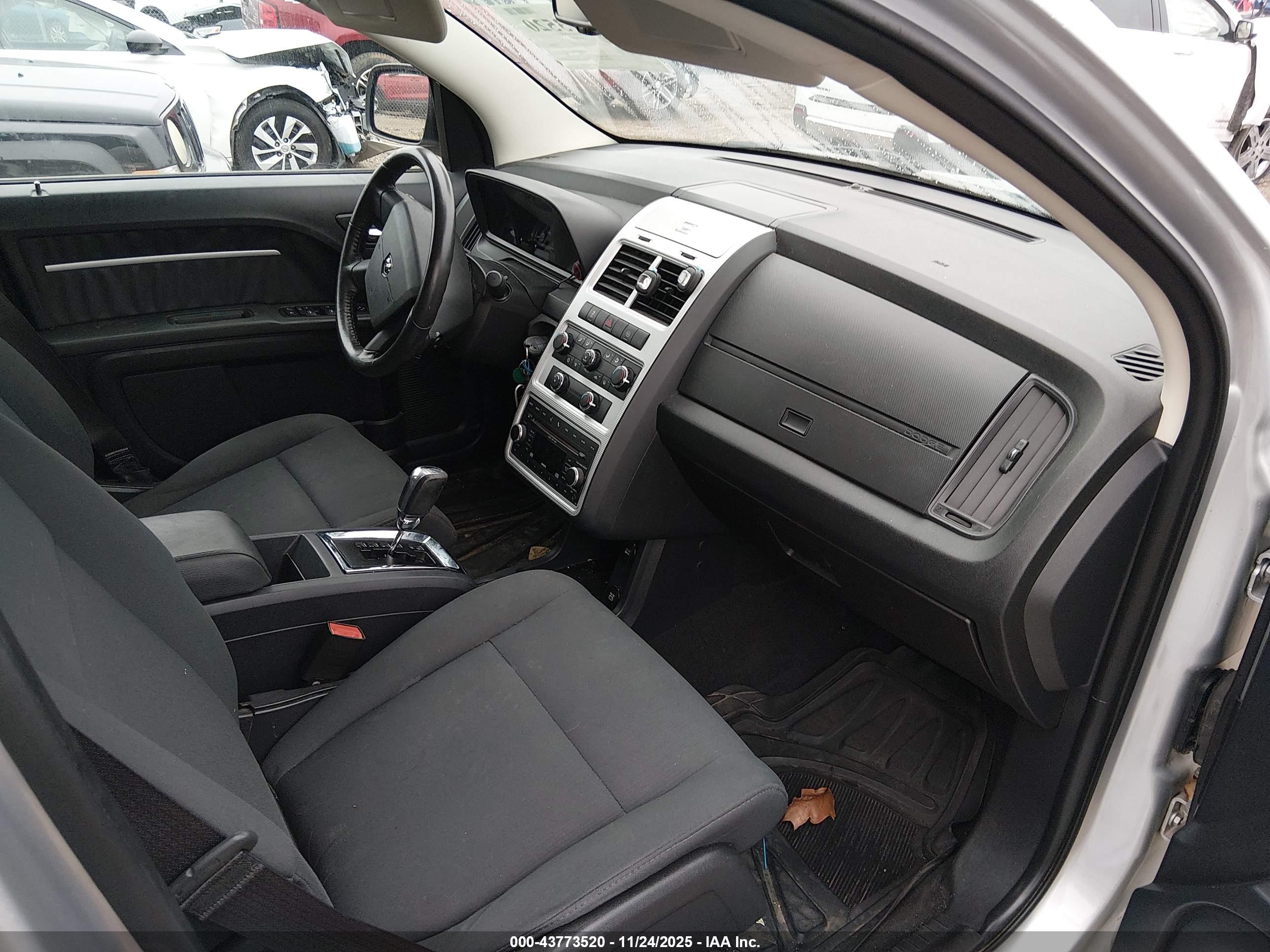 DODGE JOURNEY image 5