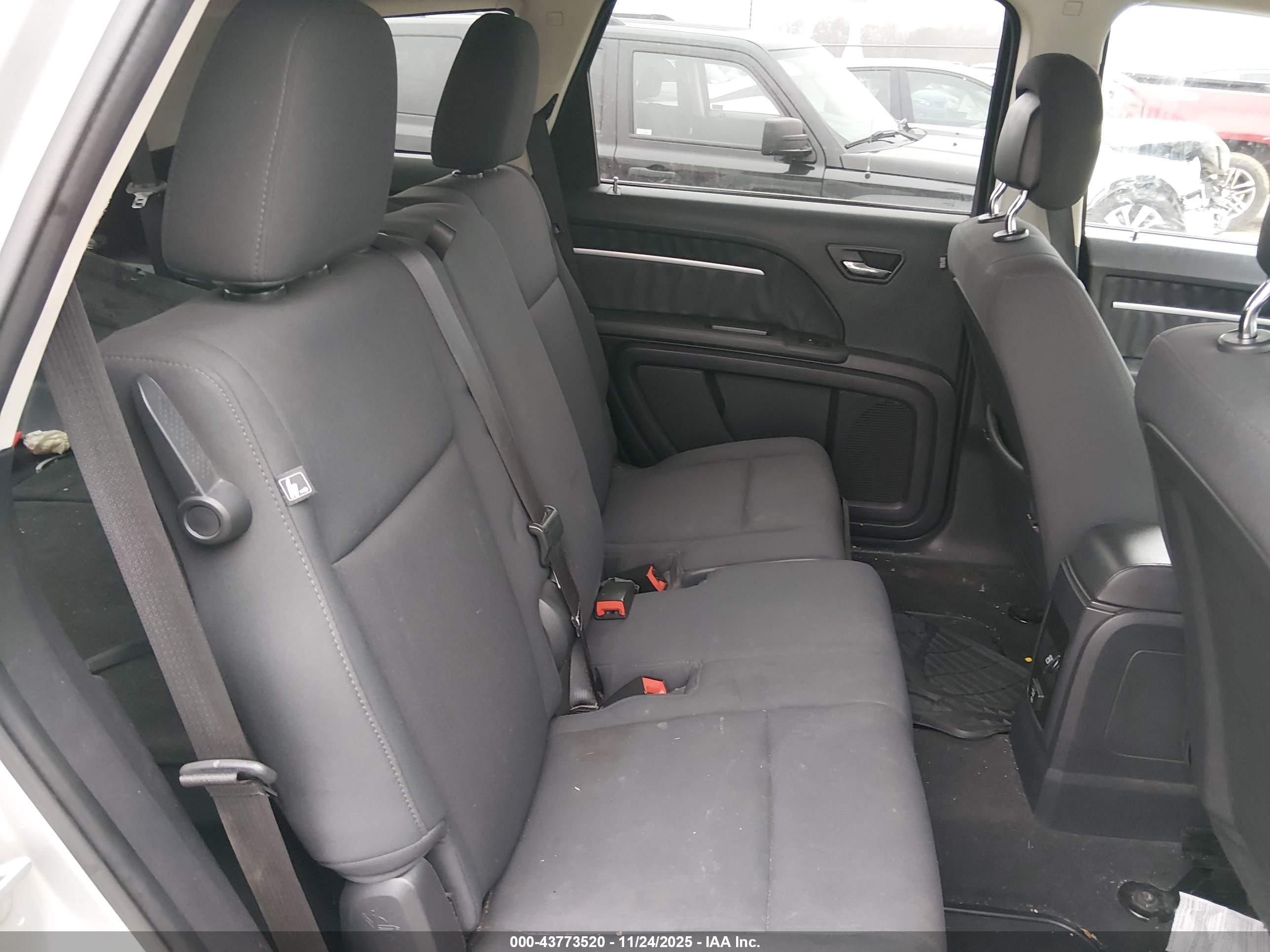 DODGE JOURNEY image 8