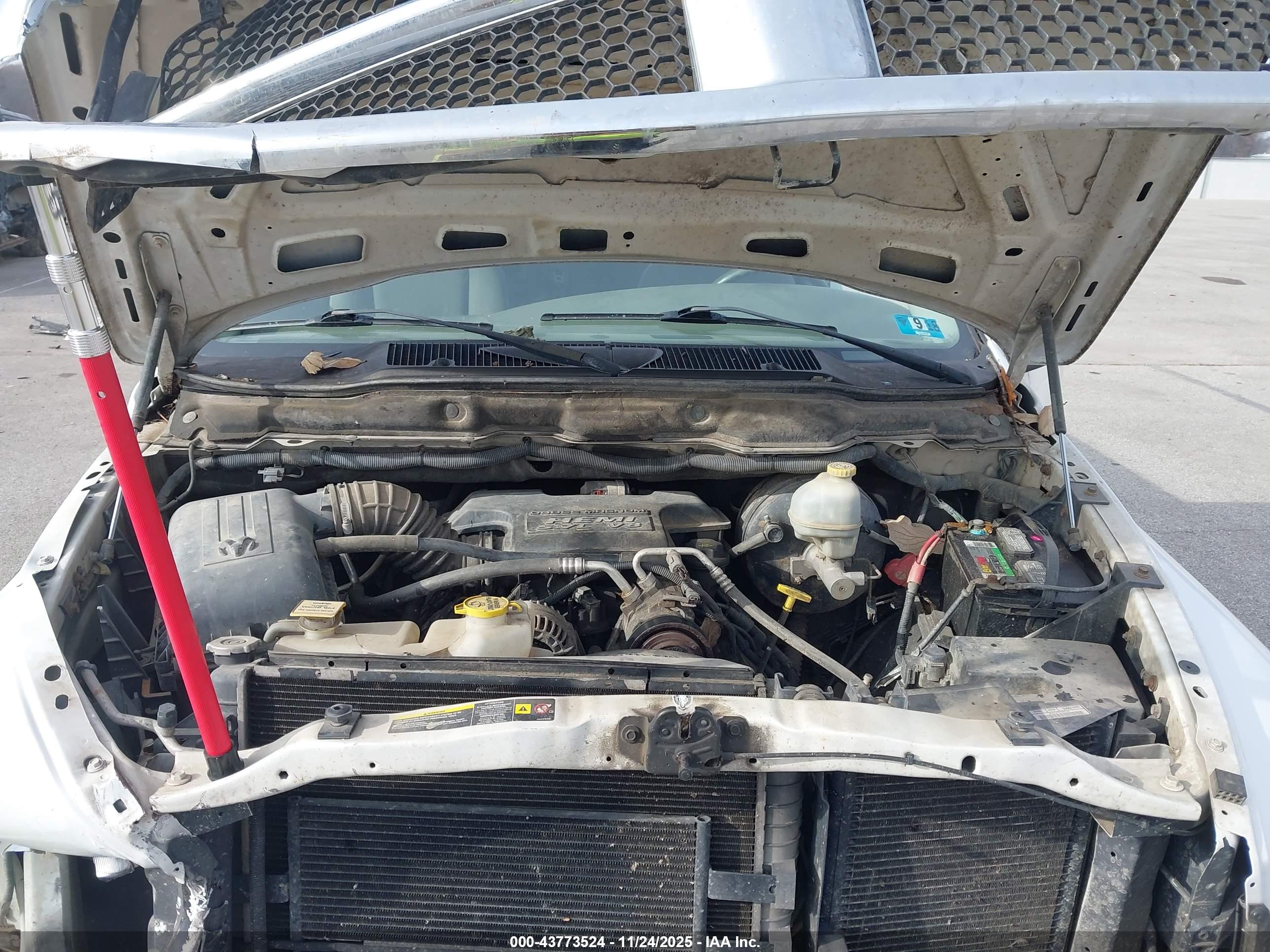 DODGE RAM image 10