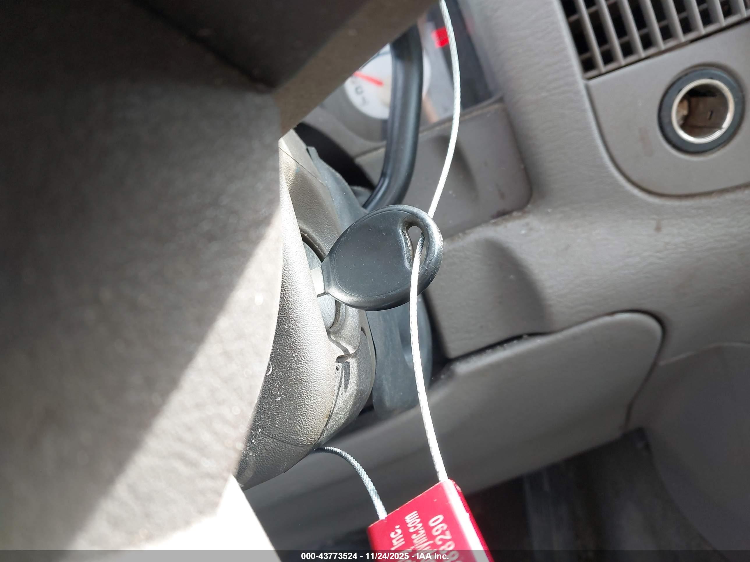DODGE RAM image 11