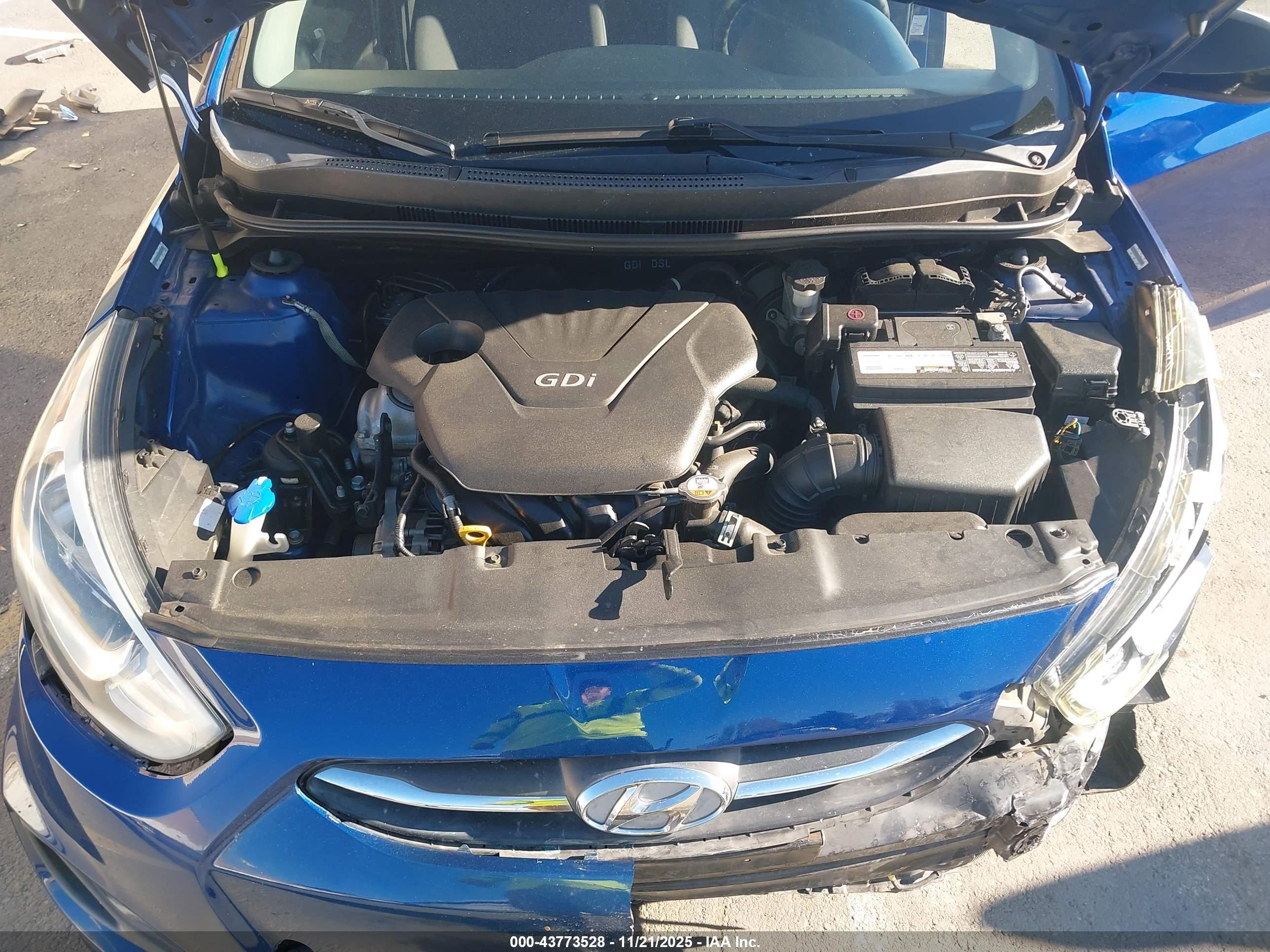 HYUNDAI ACCENT image 10